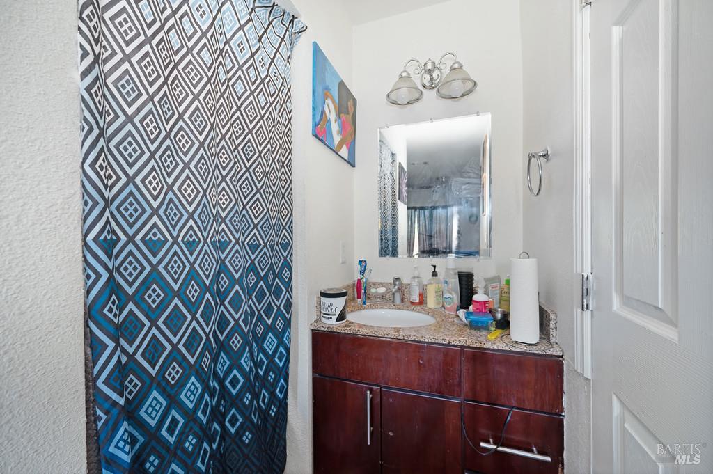 Detail Gallery Image 18 of 25 For 2638 Shasta Ct, Fairfield,  CA 94533 - 5 Beds | 2 Baths