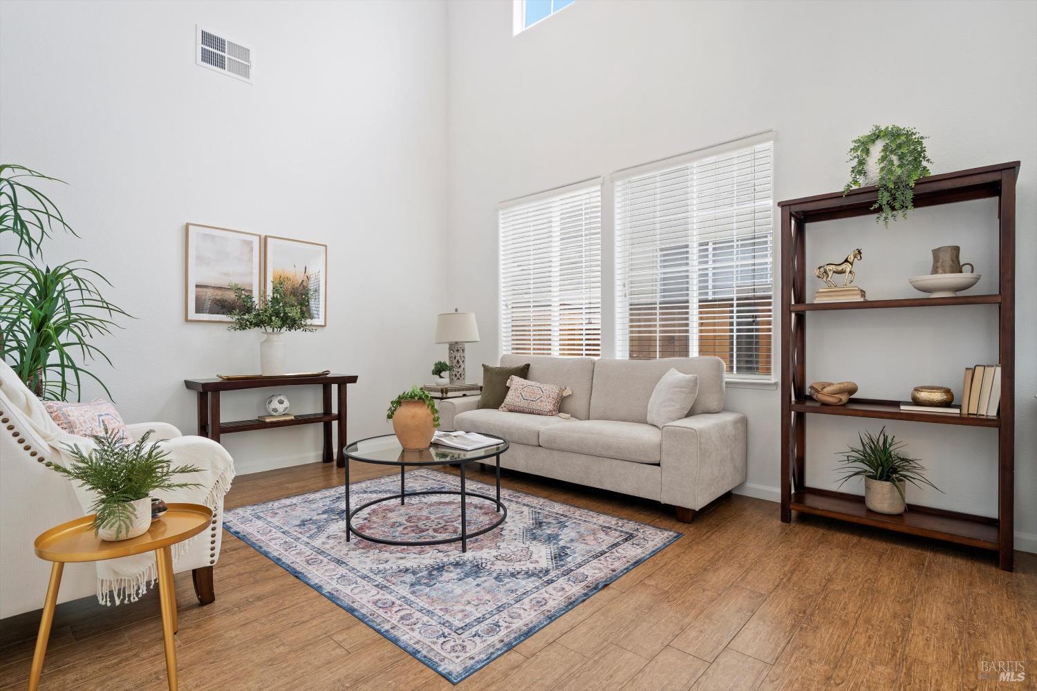 Detail Gallery Image 5 of 21 For 2828 Coleman Glen Ln, Santa Rosa,  CA 95407 - 4 Beds | 2/1 Baths