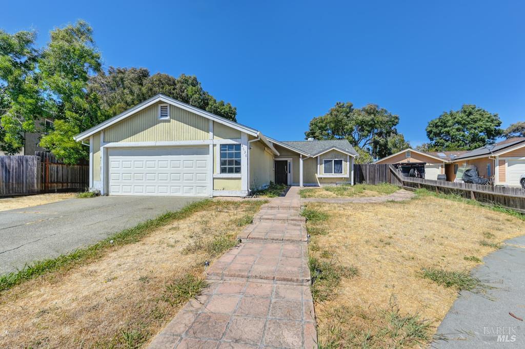 Detail Gallery Image 1 of 25 For 2638 Shasta Ct, Fairfield,  CA 94533 - 5 Beds | 2 Baths