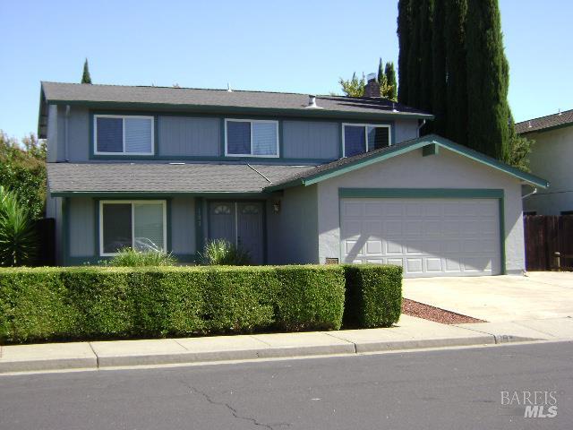 Detail Gallery Image 1 of 12 For 183 Clayton Cir, Vacaville,  CA 95687 - 4 Beds | 2/1 Baths