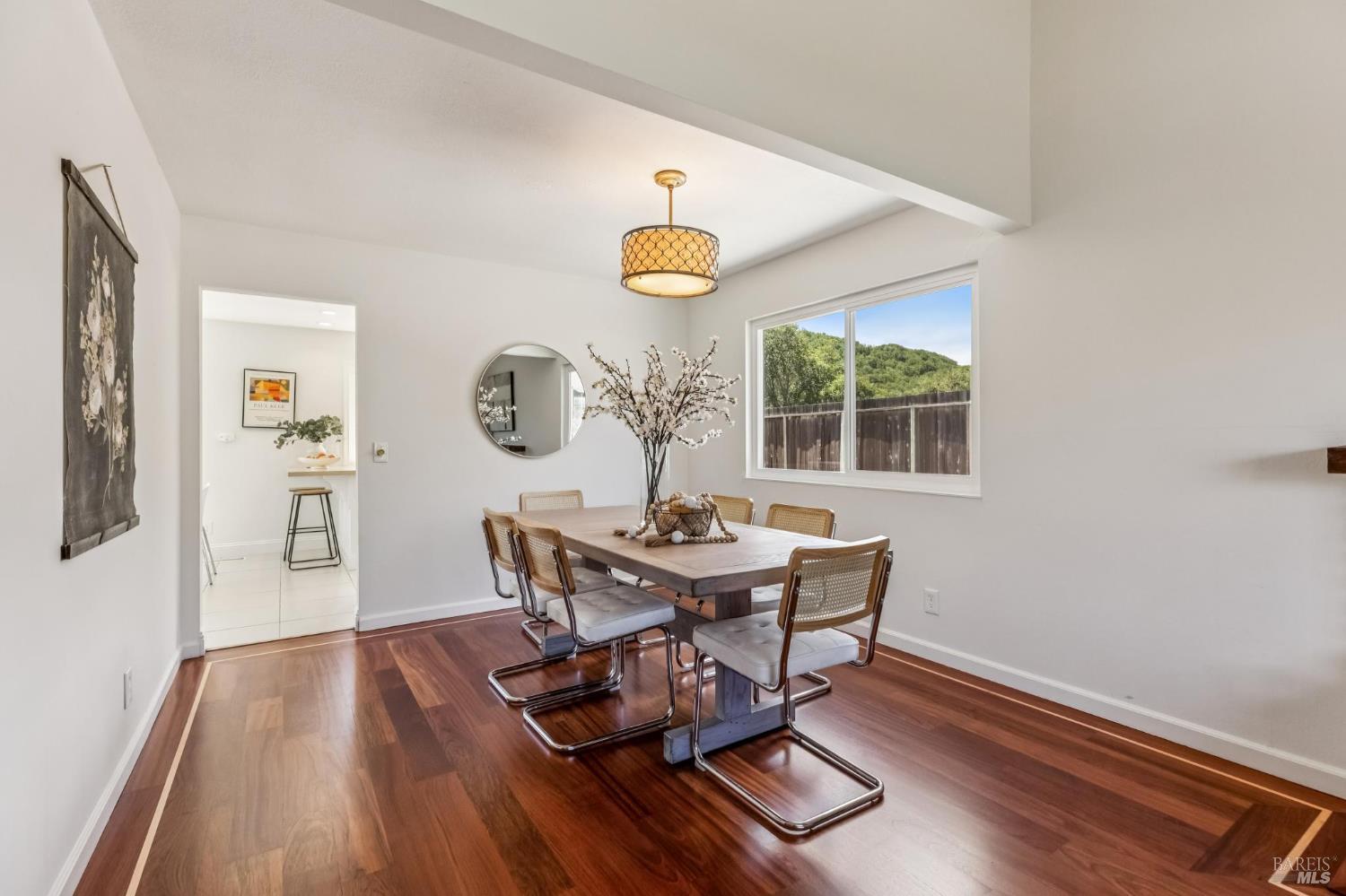 Detail Gallery Image 9 of 30 For 159 Michele Cir, Novato,  CA 94947 - 4 Beds | 3 Baths