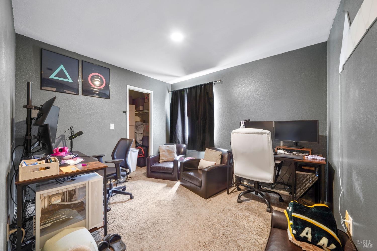 Detail Gallery Image 13 of 19 For 225 Pennsylvania Ave #A1,  Fairfield,  CA 94533 - 3 Beds | 2 Baths