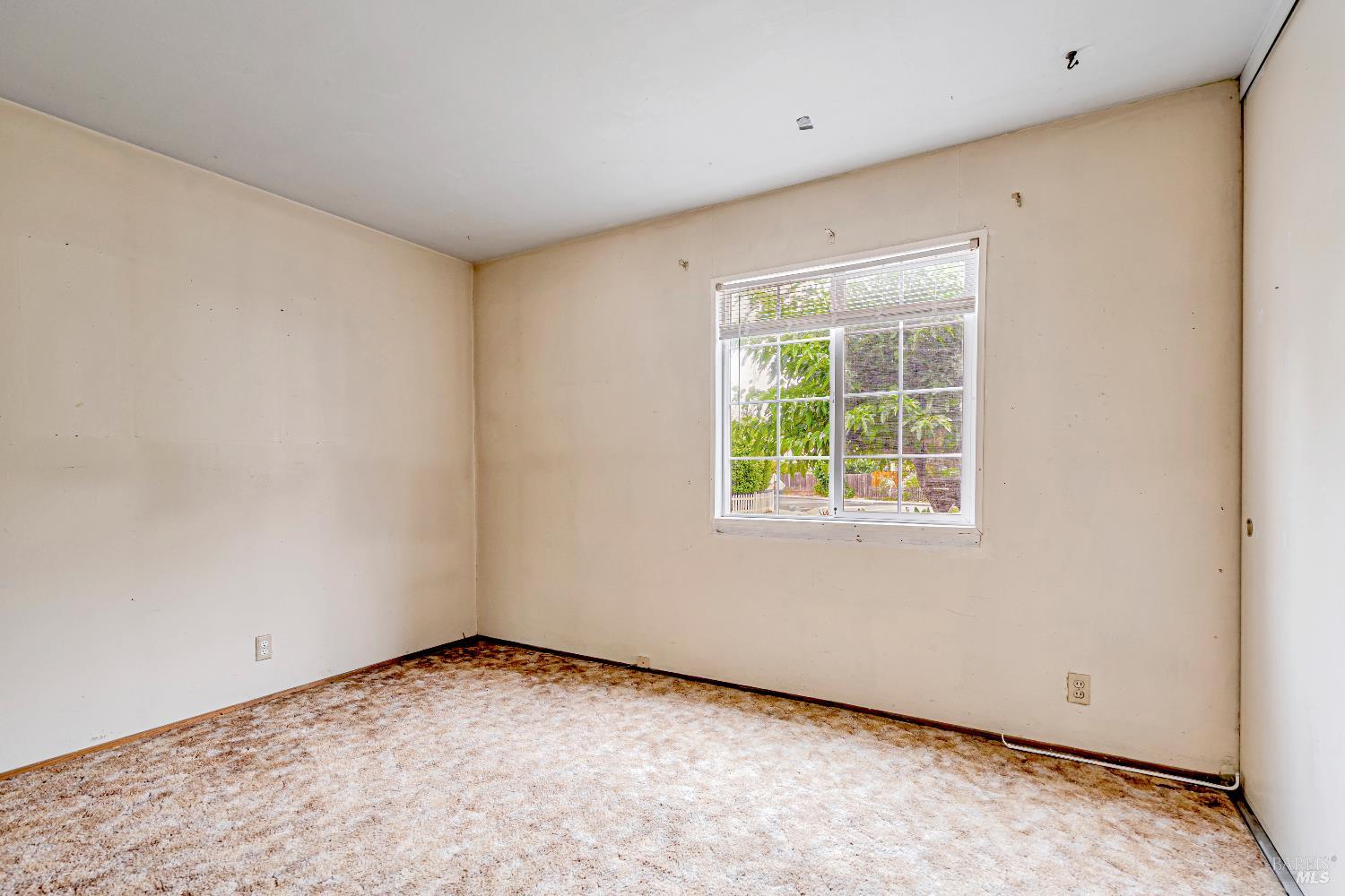 Detail Gallery Image 25 of 39 For 525 Park Ln, Petaluma,  CA 94954 - 4 Beds | 2 Baths