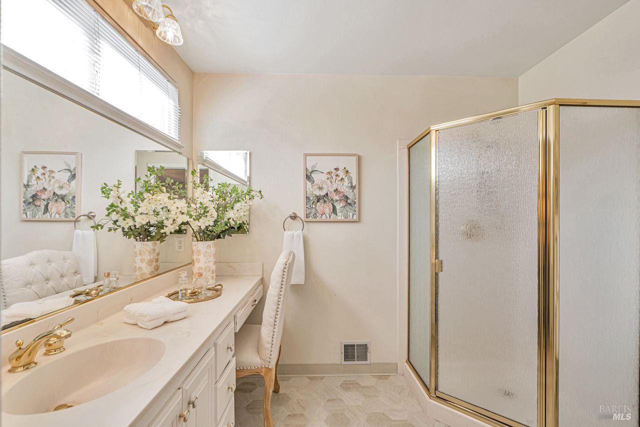 Detail Gallery Image 22 of 37 For 356 Pythian Rd, Santa Rosa,  CA 95409 - 3 Beds | 2 Baths