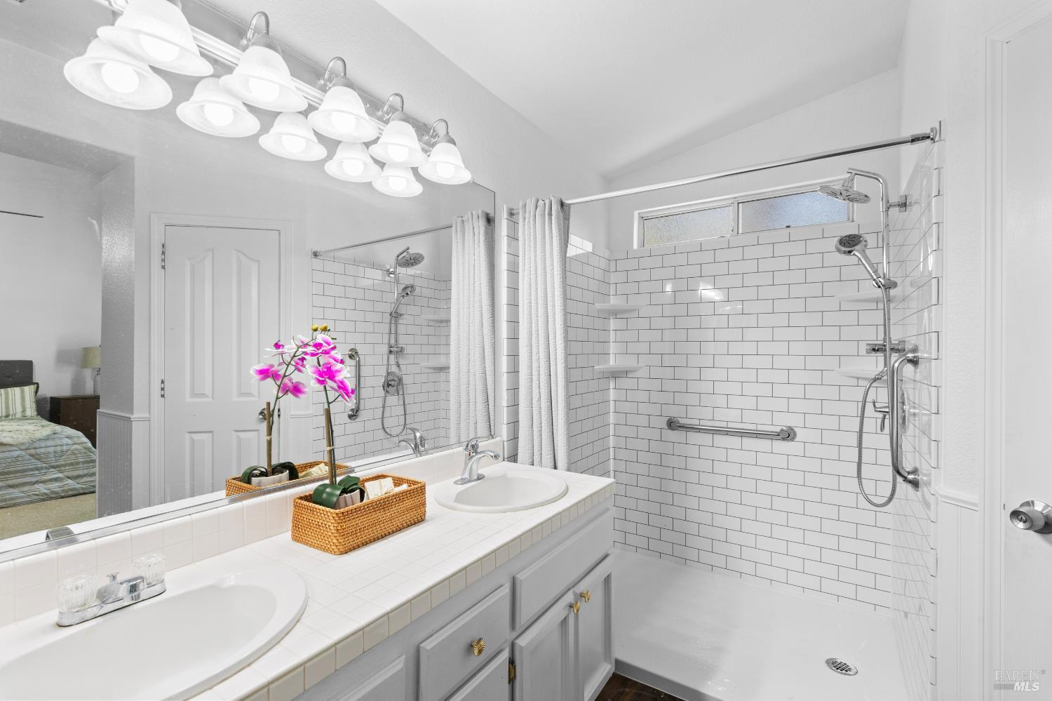 Detail Gallery Image 23 of 42 For 695 Fountain Way, Dixon,  CA 95620 - 4 Beds | 2 Baths
