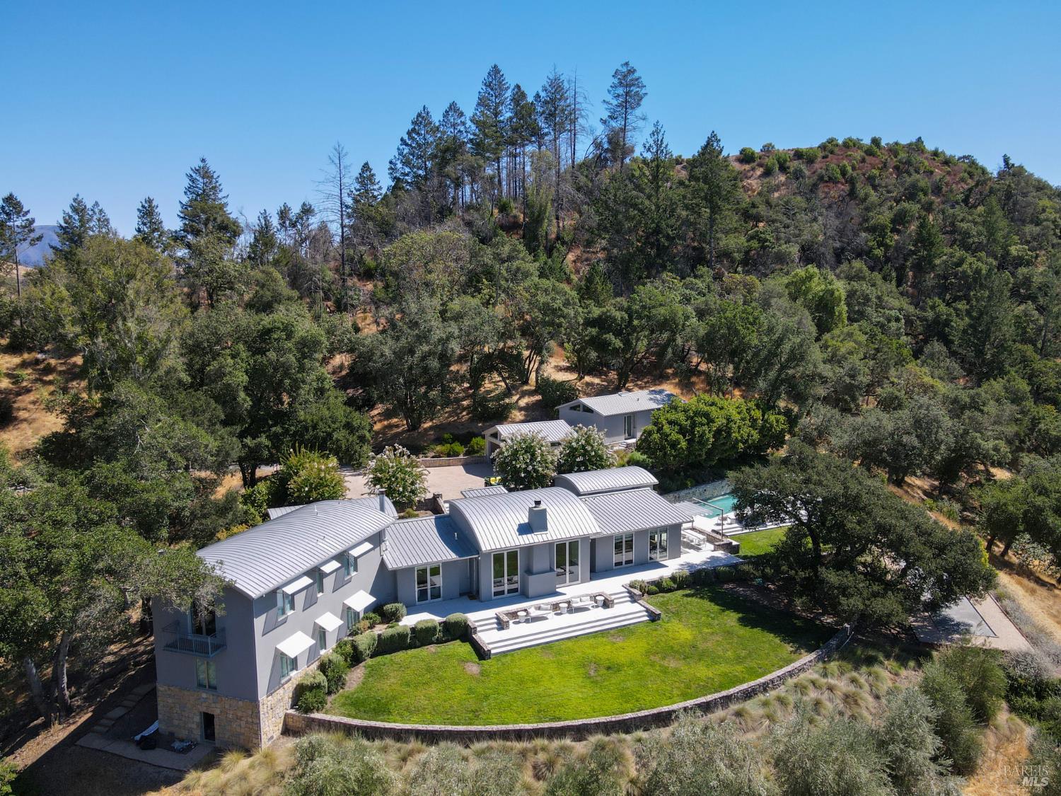 Detail Gallery Image 2 of 83 For 13418 Chalk Hill Rd, Healdsburg,  CA 95448 - 3 Beds | 4/1 Baths
