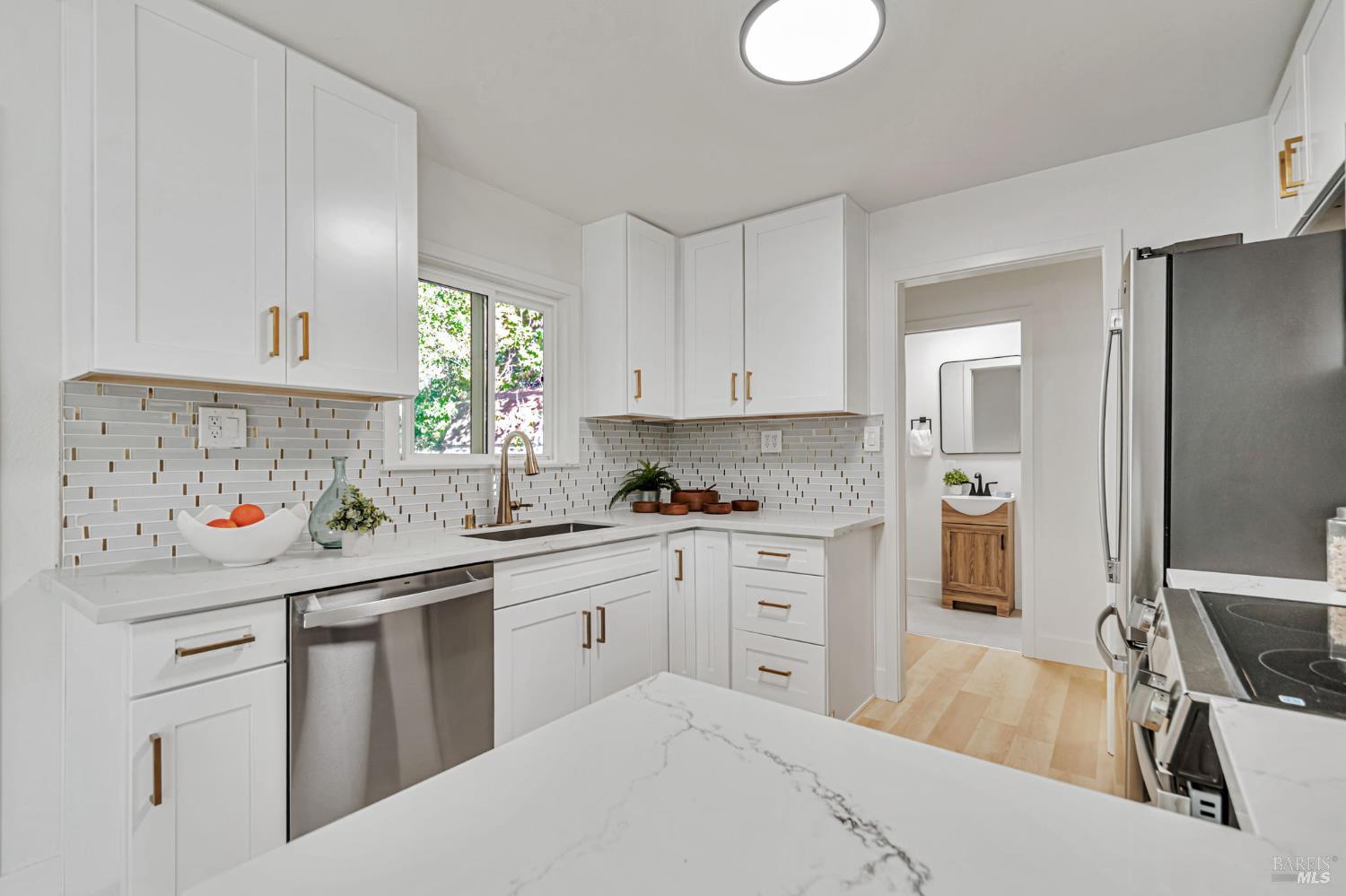 Detail Gallery Image 10 of 36 For 3750 Sonoma Ave, Santa Rosa,  CA 95405 - 3 Beds | 2 Baths