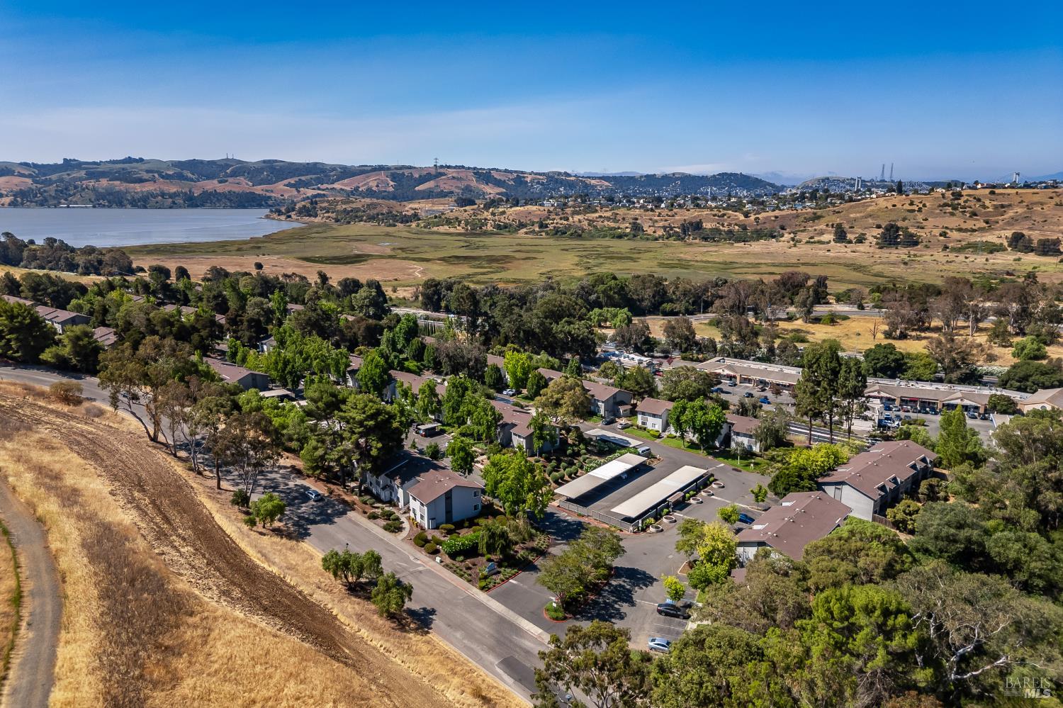 Detail Gallery Image 28 of 36 For 900 Cambridge Dr #104,  Benicia,  CA 94510 - 1 Beds | 1 Baths