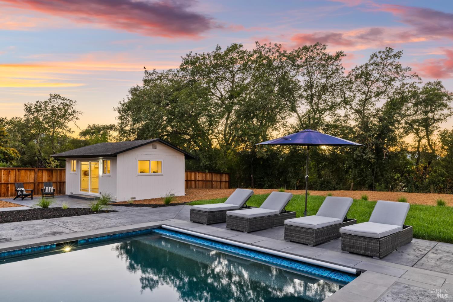 Detail Gallery Image 46 of 66 For 2283 Woodside Way, Healdsburg,  CA 95448 - 3 Beds | 4 Baths