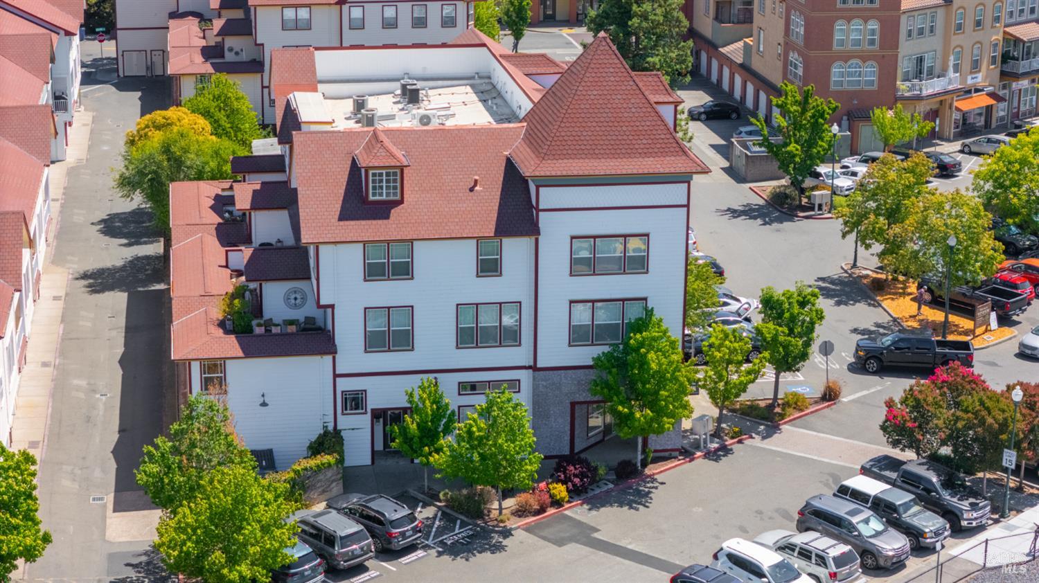 Detail Gallery Image 26 of 41 For 567 David Clayton Ln, Windsor,  CA 95492 - – Beds | – Baths