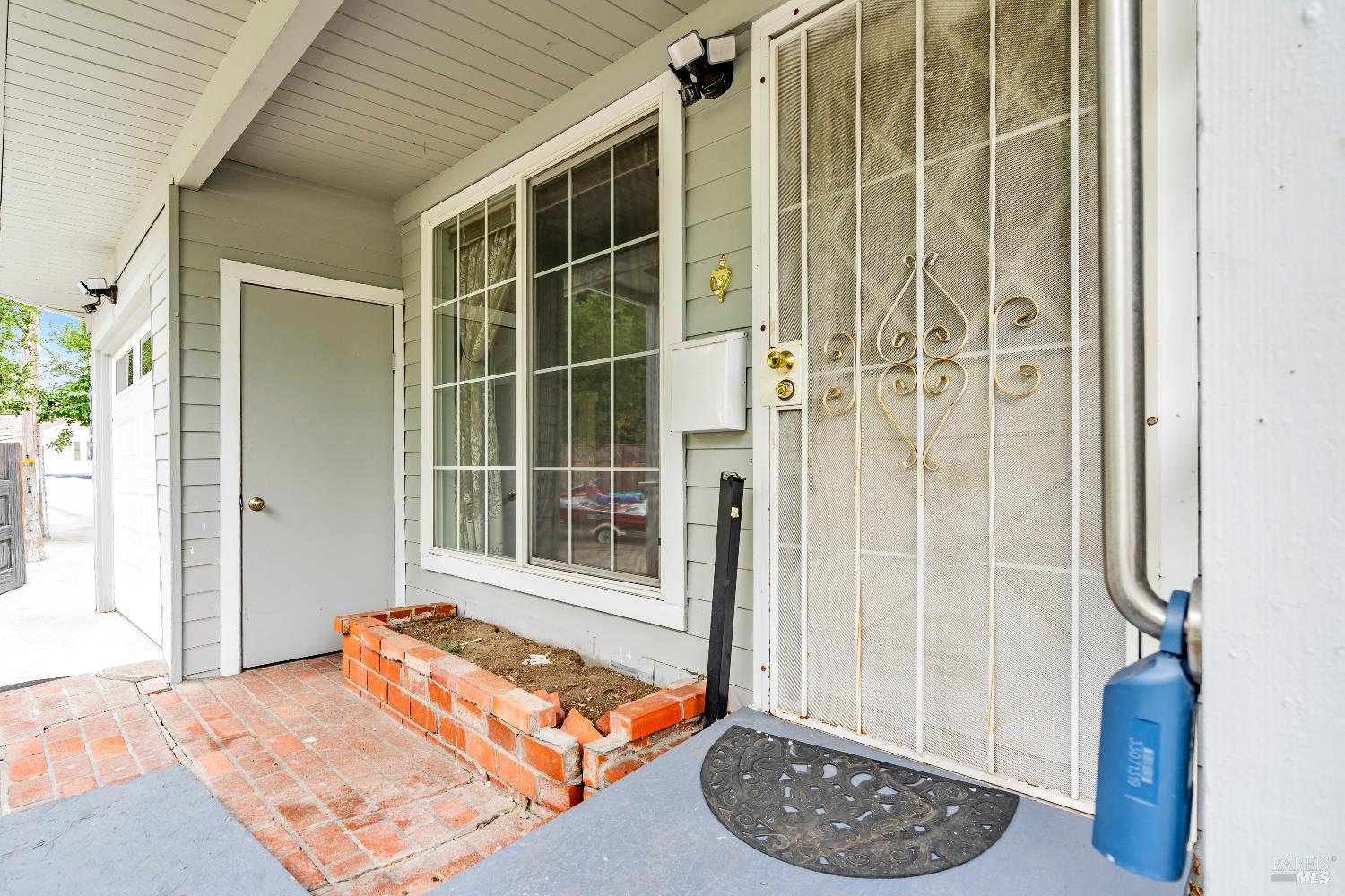 Detail Gallery Image 37 of 39 For 525 Park Ln, Petaluma,  CA 94954 - 4 Beds | 2 Baths