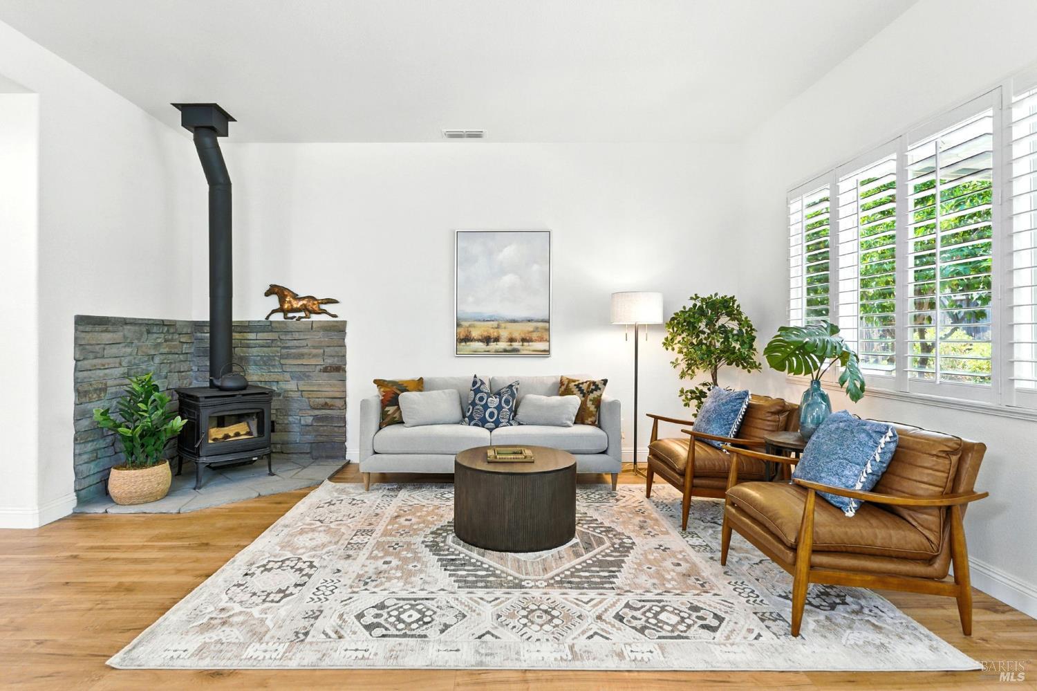 Detail Gallery Image 11 of 33 For 485 Pheasant Run Dr, Dixon,  CA 95620 - 4 Beds | 2 Baths