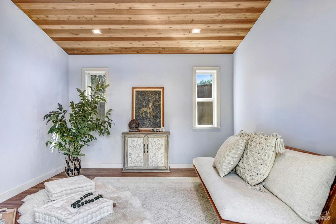 Detail Gallery Image 17 of 20 For 414 Walnut Ave, Sonoma,  CA 95476 - 4 Beds | 2 Baths