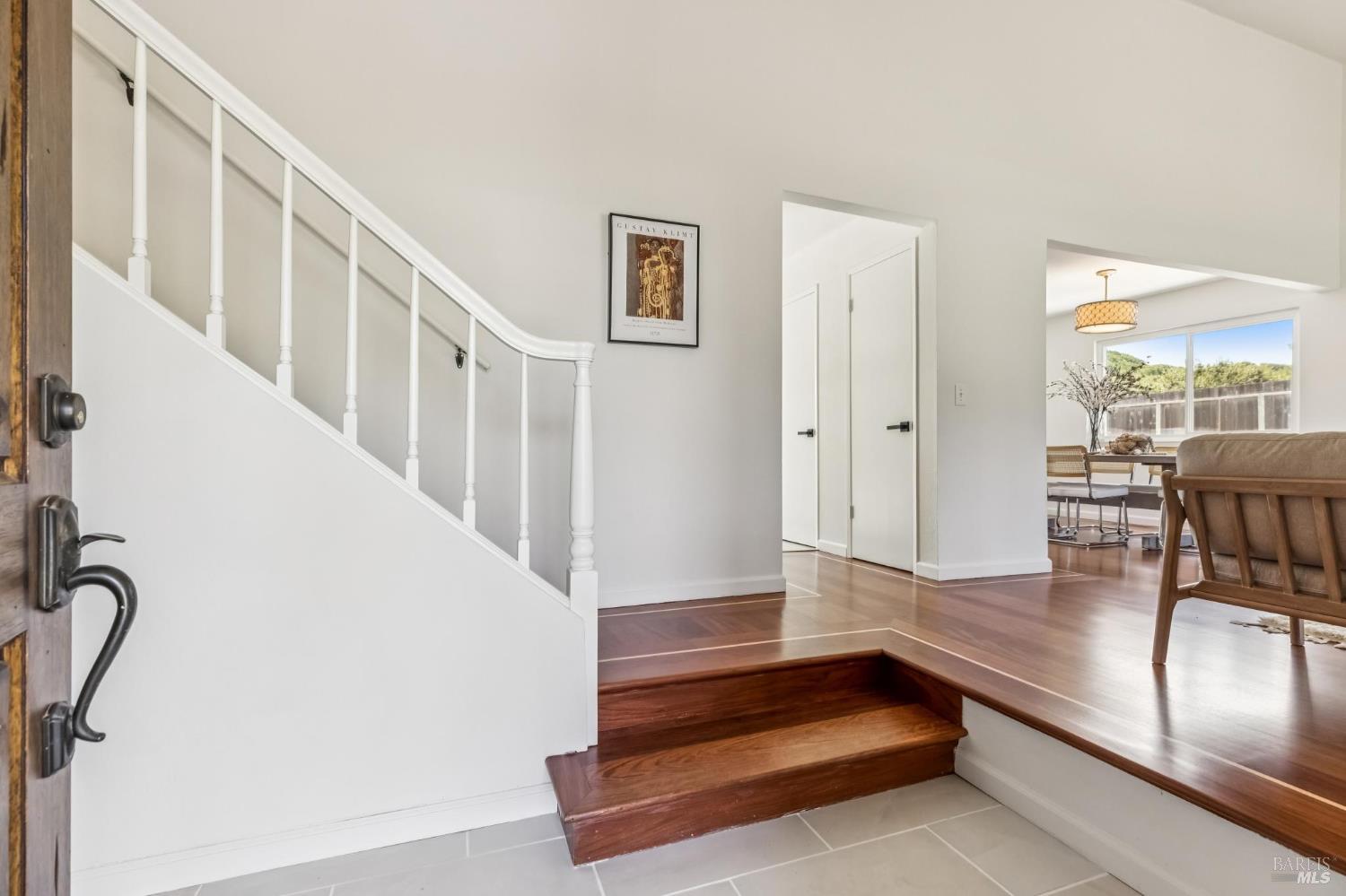 Detail Gallery Image 5 of 30 For 159 Michele Cir, Novato,  CA 94947 - 4 Beds | 3 Baths