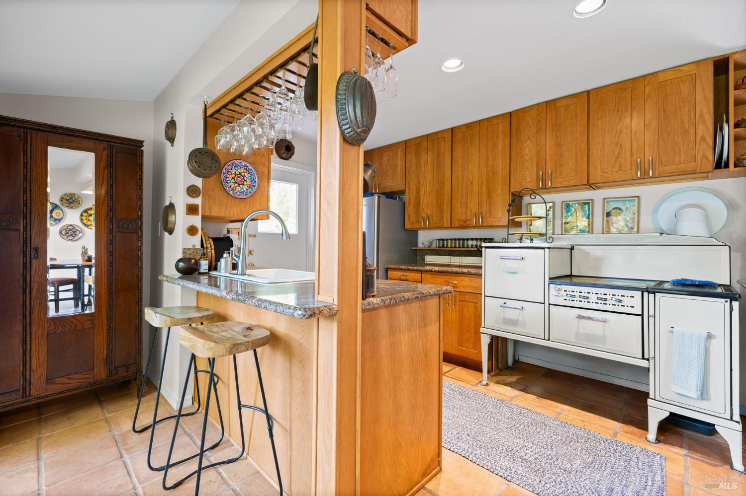 Detail Gallery Image 12 of 56 For 2890 Redwood Rd, Napa,  CA 94558 - 2 Beds | 2 Baths