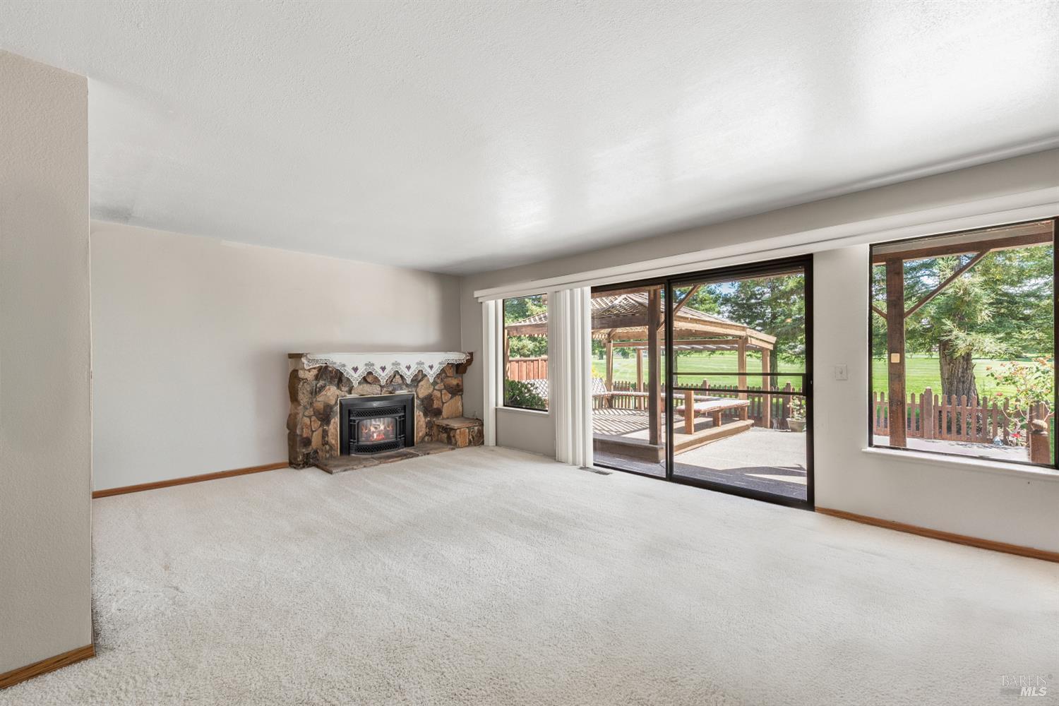Detail Gallery Image 28 of 41 For 239 Fauna Ave, Rohnert Park,  CA 94928 - 4 Beds | 3 Baths