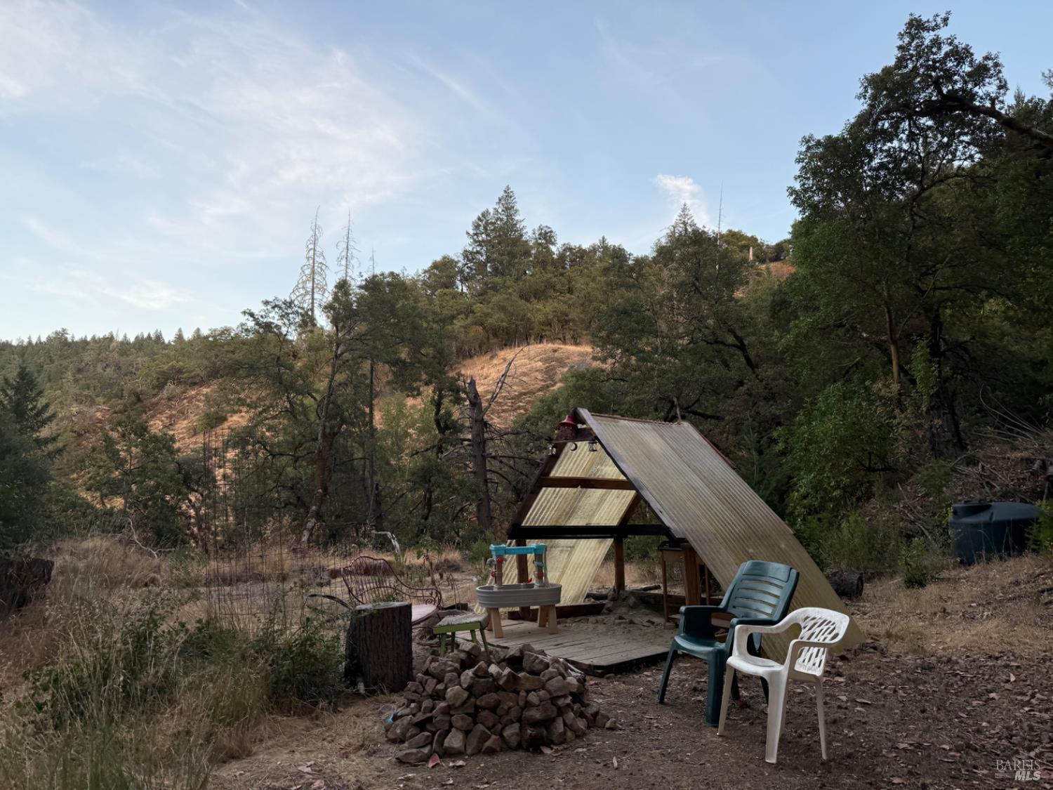 Detail Gallery Image 25 of 26 For 9355 Spyrock Rd, Laytonville,  CA 95454 - 3 Beds | 1/1 Baths