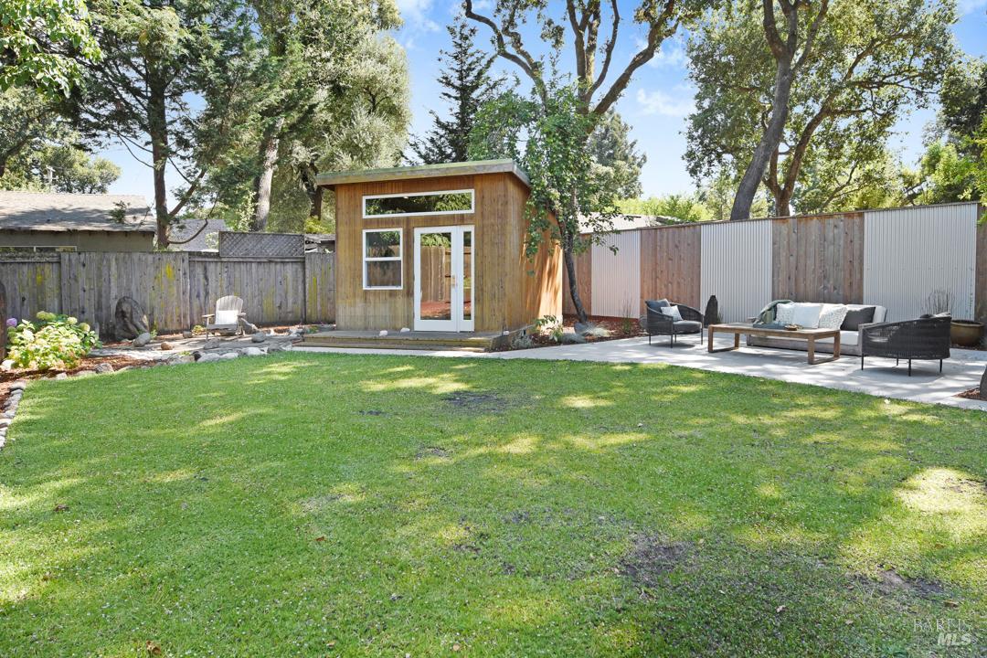 Detail Gallery Image 15 of 20 For 414 Walnut Ave, Sonoma,  CA 95476 - 4 Beds | 2 Baths