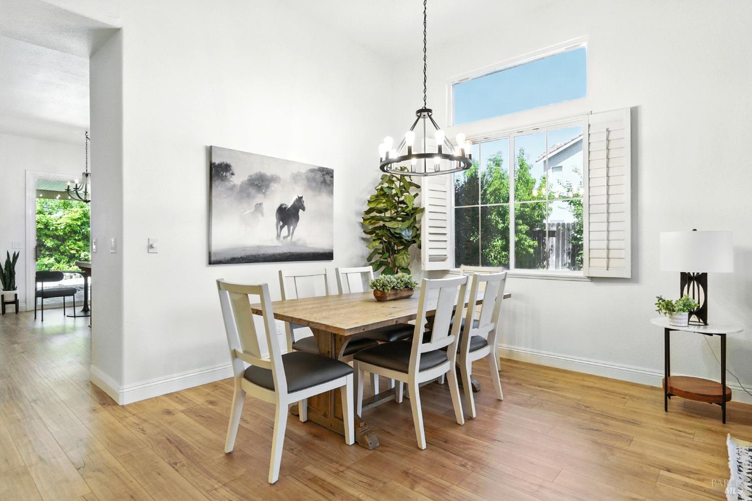 Detail Gallery Image 7 of 33 For 485 Pheasant Run Dr, Dixon,  CA 95620 - 4 Beds | 2 Baths