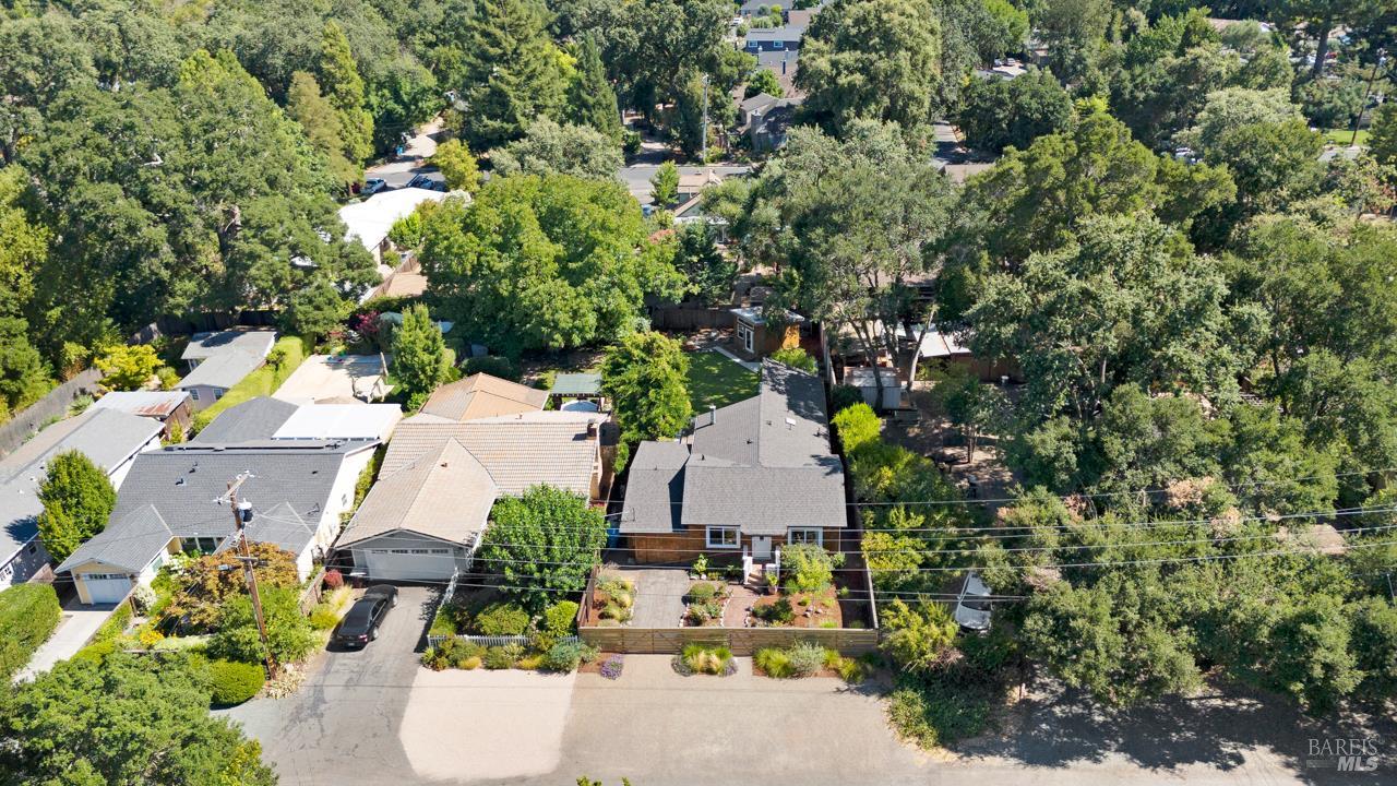 Detail Gallery Image 20 of 20 For 414 Walnut Ave, Sonoma,  CA 95476 - 4 Beds | 2 Baths