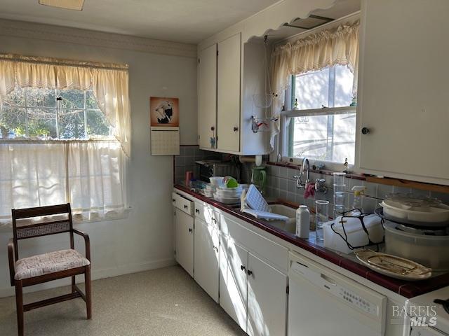 Detail Gallery Image 11 of 45 For 642 Trumbull Ave, Novato,  CA 94947 - 3 Beds | 1/1 Baths