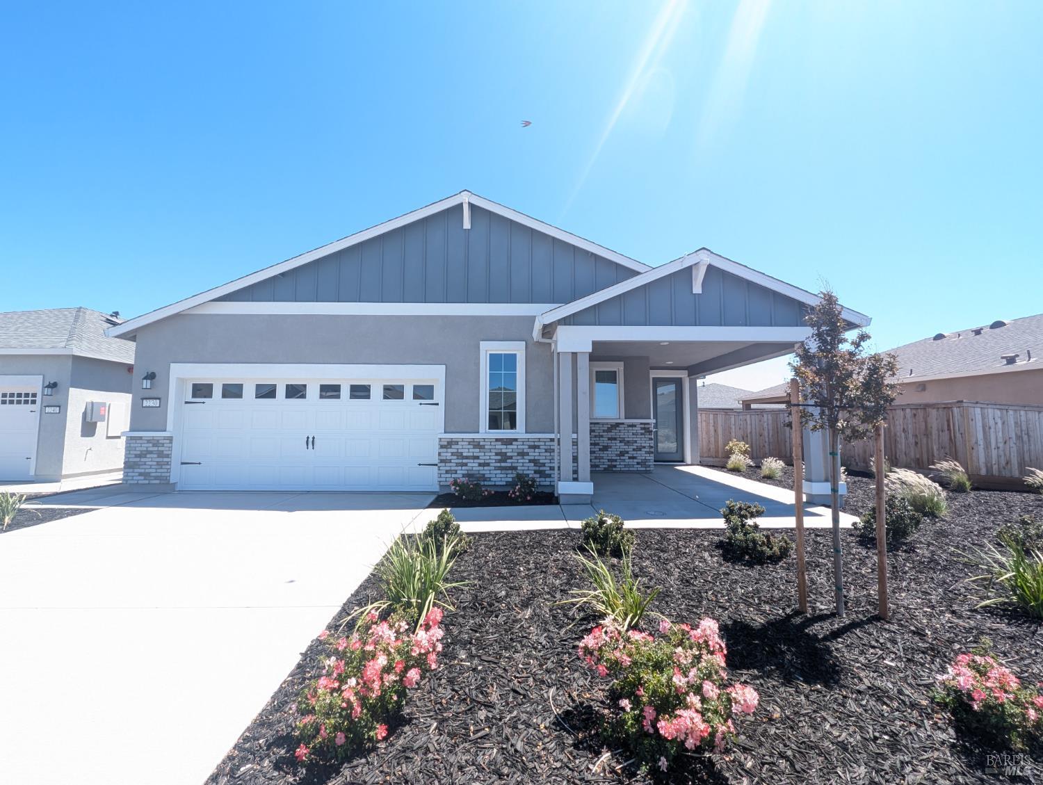 Front Image Thumbnail for BA325052118