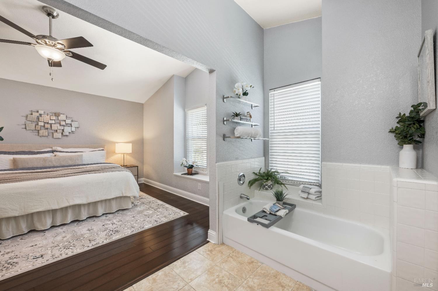 Detail Gallery Image 32 of 44 For 381 Shannon Dr, Vacaville,  CA 95688 - 4 Beds | 3 Baths
