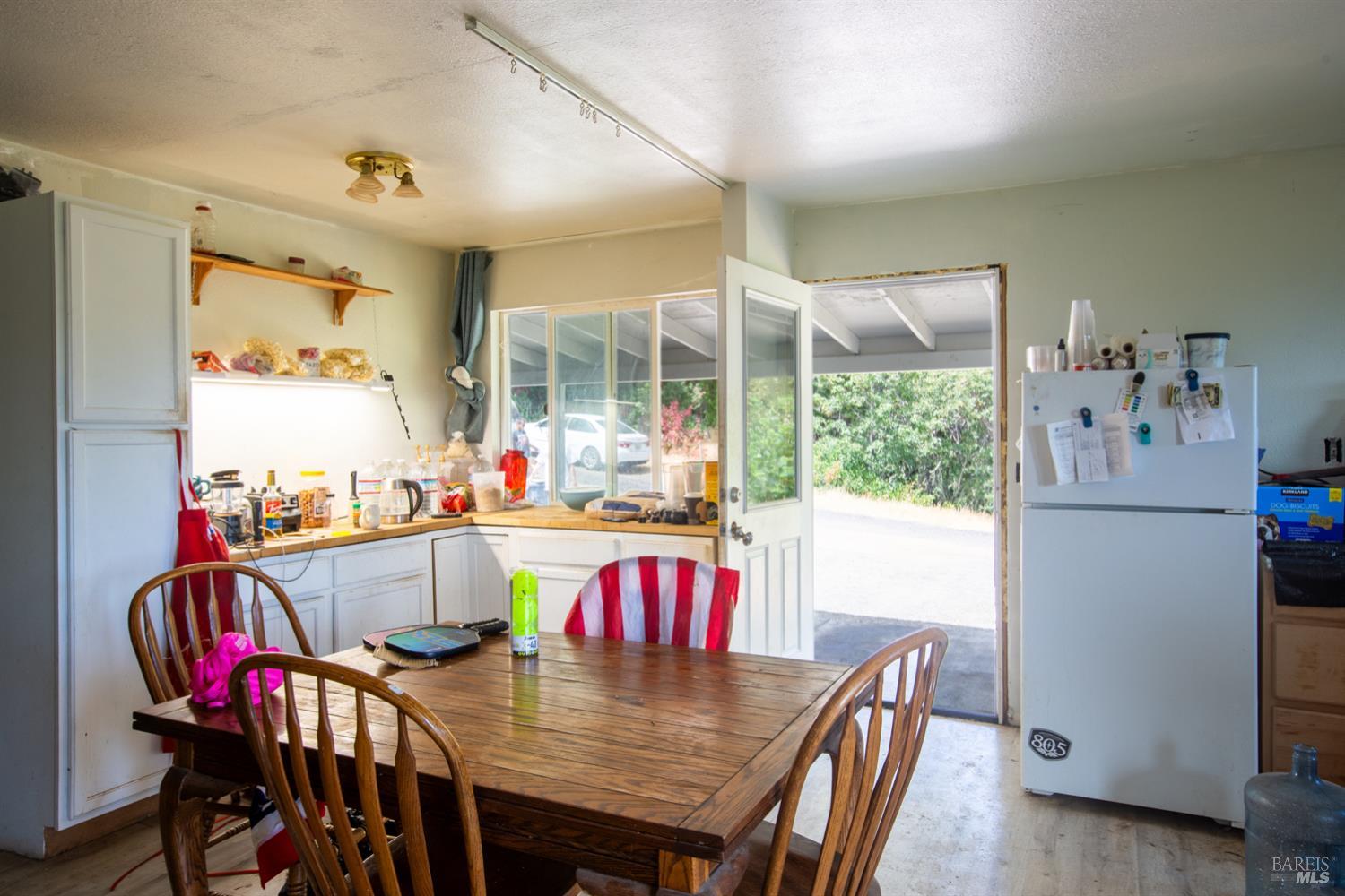 Detail Gallery Image 7 of 28 For 18500 Shafer Ranch Rd, Willits,  CA 95490 - 2 Beds | 1 Baths