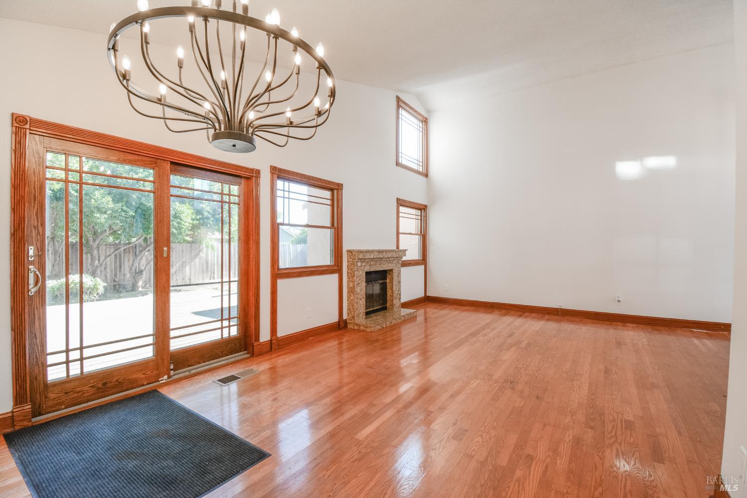Detail Gallery Image 7 of 36 For 941 Hickory Ct, Fairfield,  CA 94533 - 3 Beds | 2 Baths