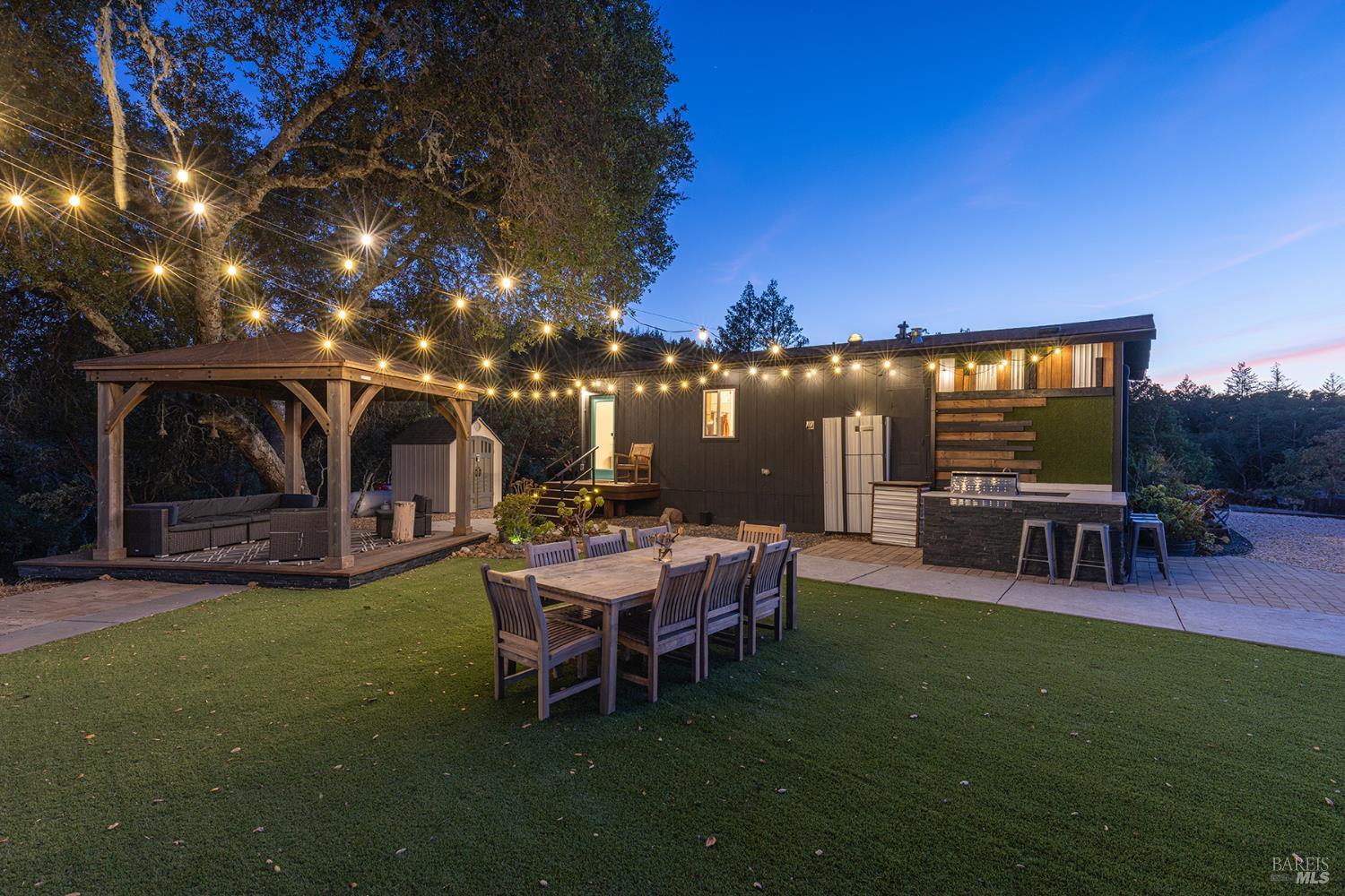 Detail Gallery Image 16 of 58 For 22855 Chianti Rd, Geyserville,  CA 95441 - 5 Beds | 3/1 Baths