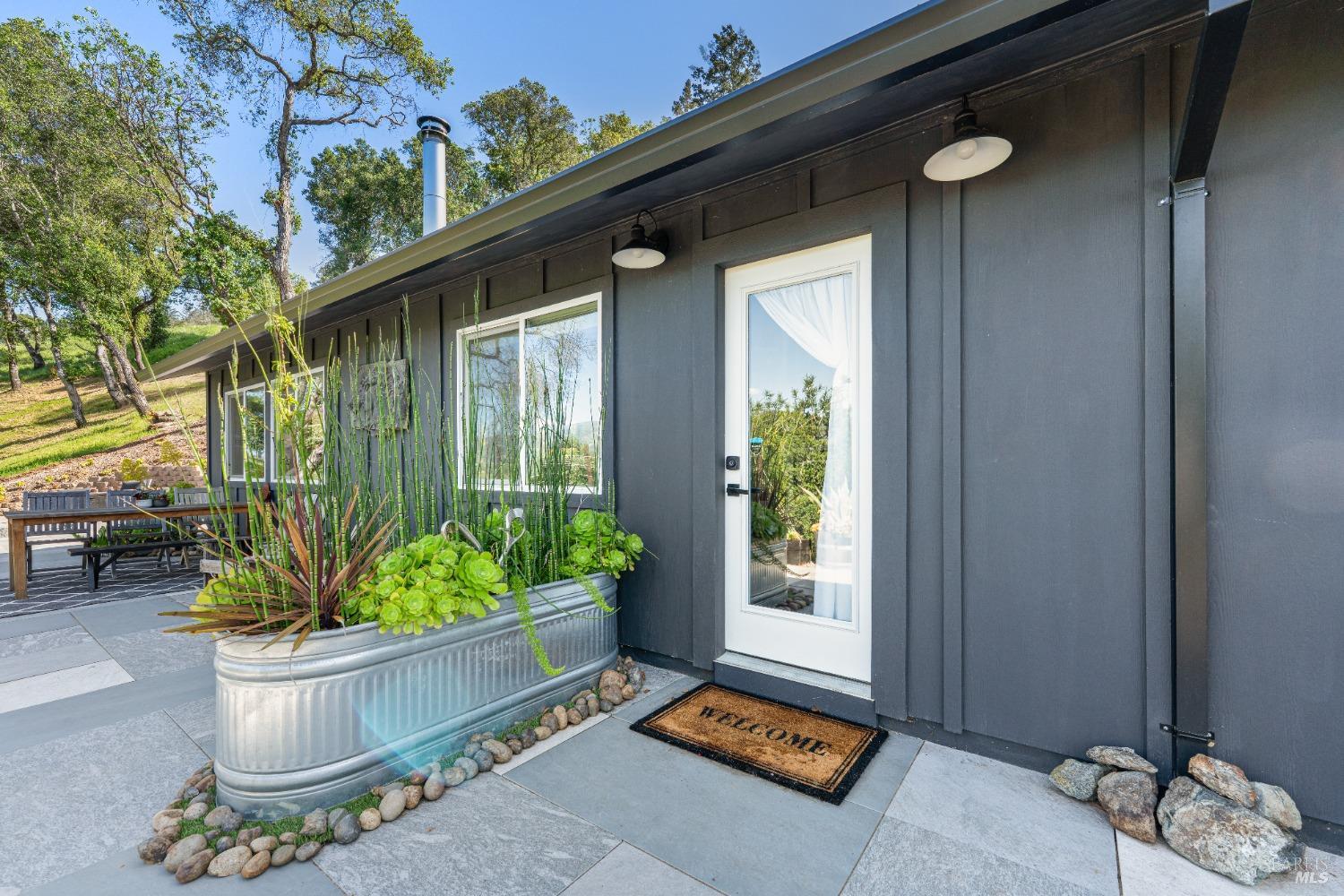 Detail Gallery Image 26 of 58 For 22855 Chianti Rd, Geyserville,  CA 95441 - 5 Beds | 3/1 Baths