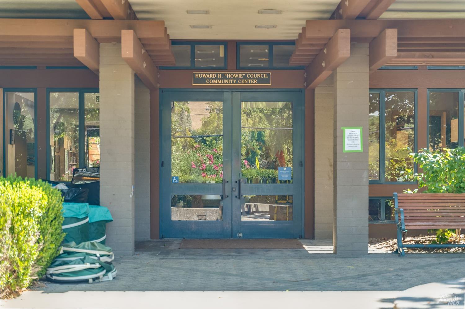 Detail Gallery Image 48 of 51 For 2559 Las Gallinas Ave, San Rafael,  CA 94903 - 5 Beds | 2/1 Baths