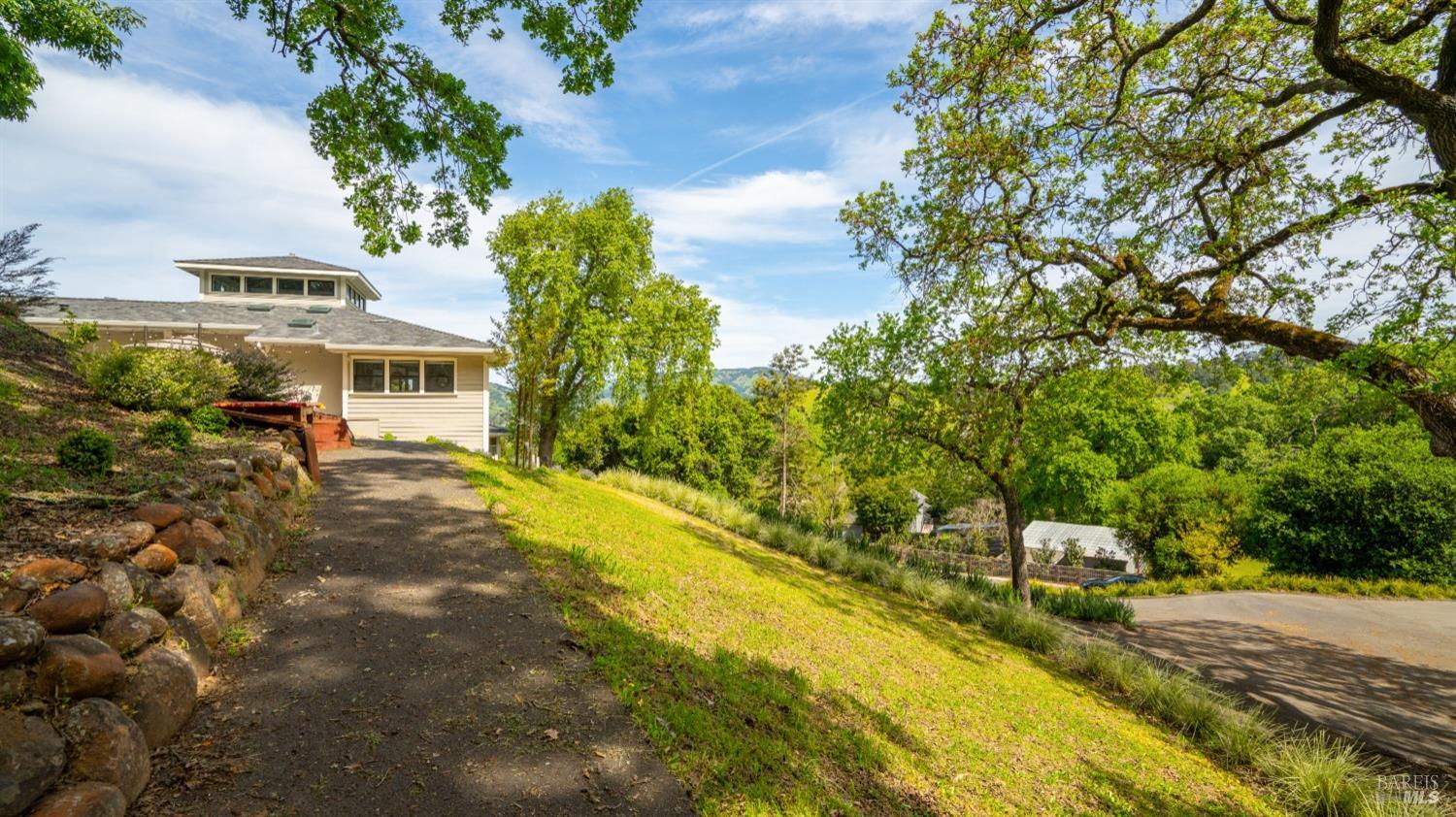 Detail Gallery Image 64 of 75 For 55 Wildwood Ln, Novato,  CA 94947 - 4 Beds | 4/1 Baths