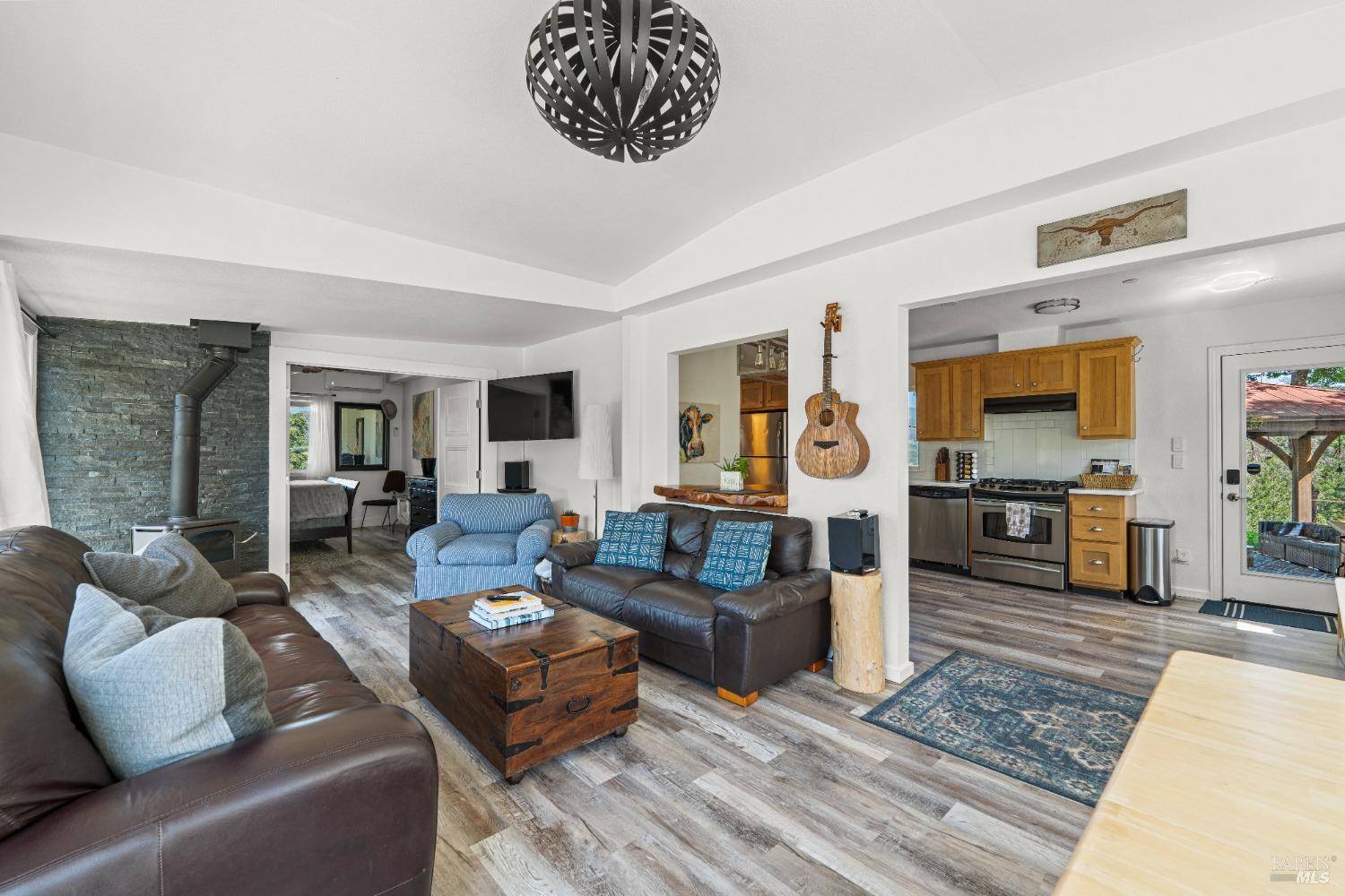 Detail Gallery Image 20 of 58 For 22855 Chianti Rd, Geyserville,  CA 95441 - 5 Beds | 3/1 Baths