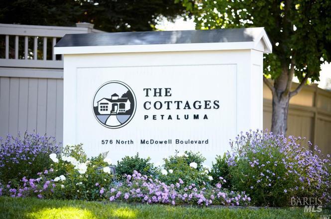 Detail Gallery Image 33 of 33 For 63 Oakwood Dr, Petaluma,  CA 94954 - 3 Beds | 2 Baths