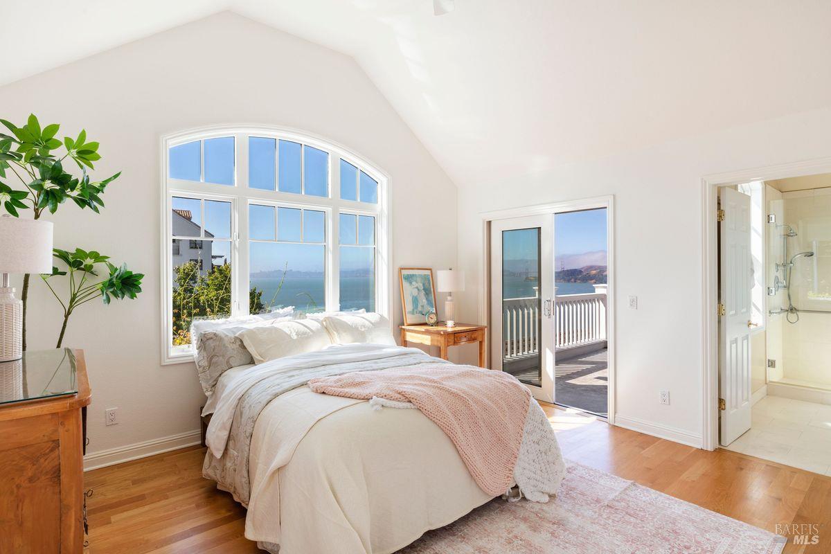 Detail Gallery Image 31 of 61 For 335 Golden Gate Ave, Belvedere,  CA 94920 - 4 Beds | 4/1 Baths