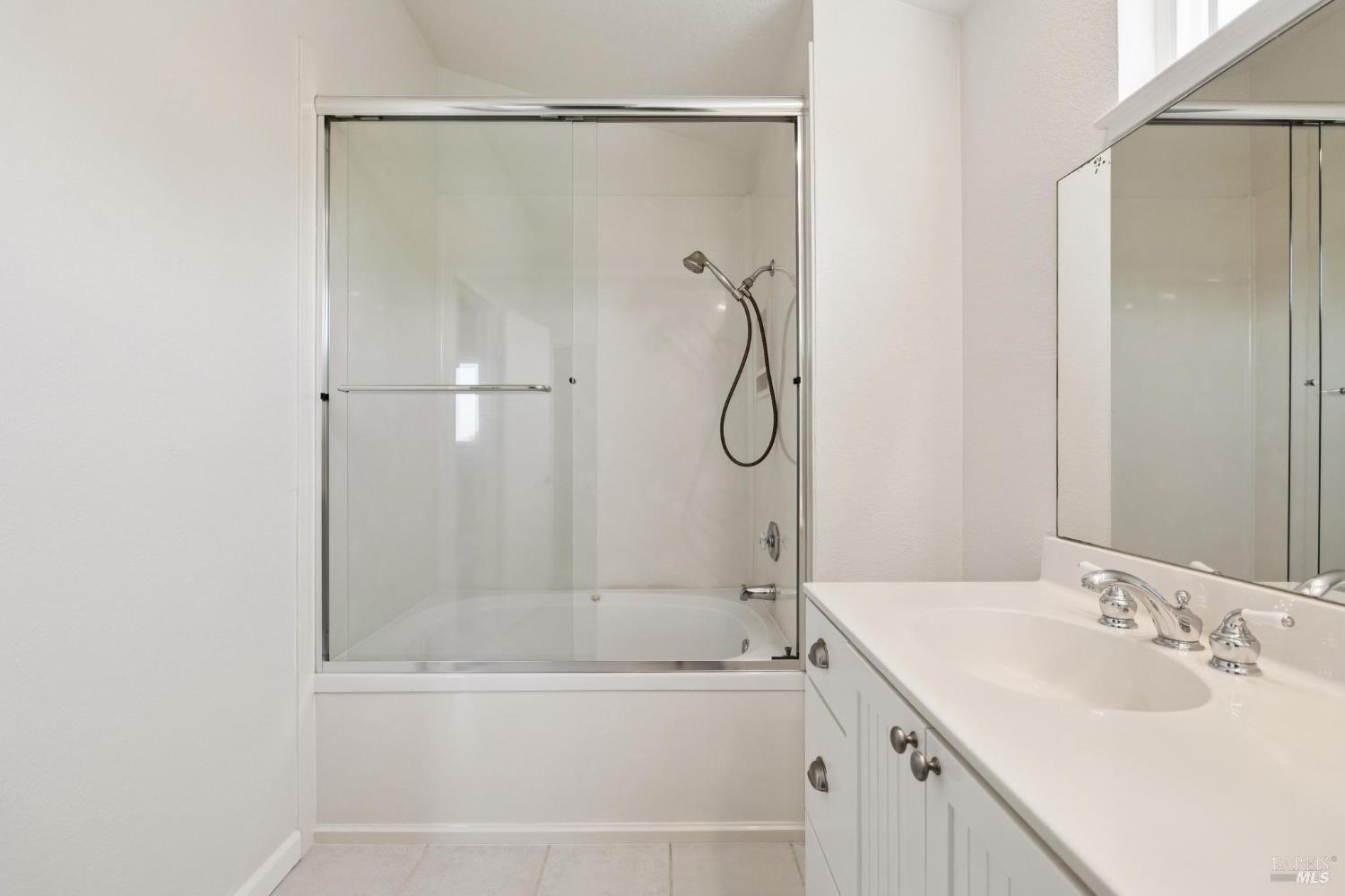 Detail Gallery Image 44 of 82 For 772 Barton Way, Benicia,  CA 94510 - 3 Beds | 2 Baths