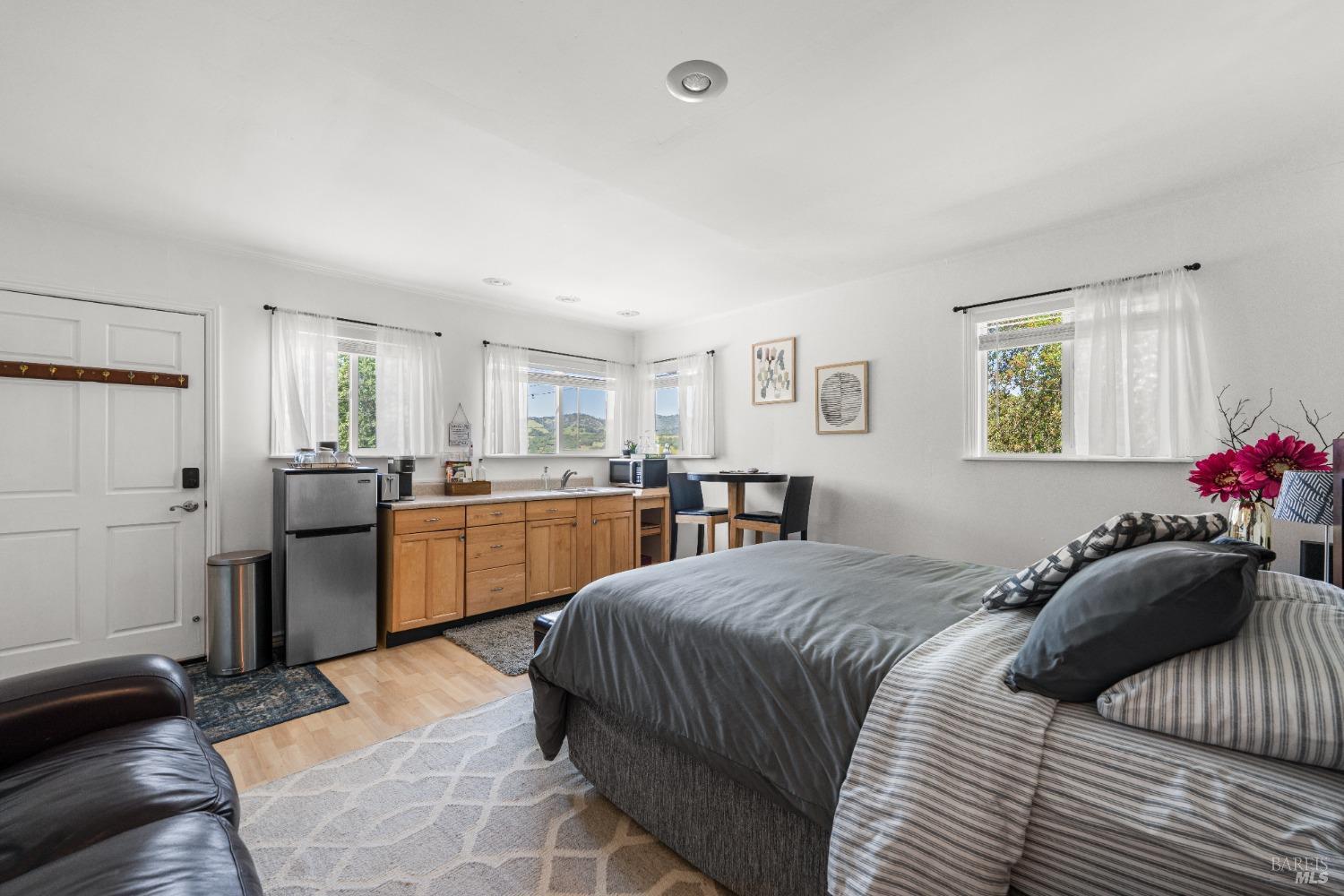 Detail Gallery Image 48 of 58 For 22855 Chianti Rd, Geyserville,  CA 95441 - 5 Beds | 3/1 Baths