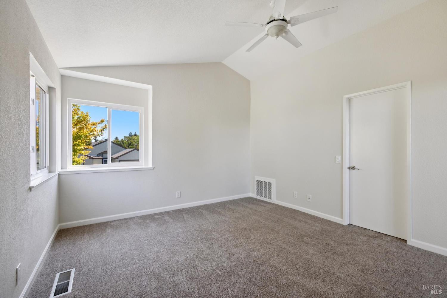Detail Gallery Image 40 of 82 For 772 Barton Way, Benicia,  CA 94510 - 3 Beds | 2 Baths