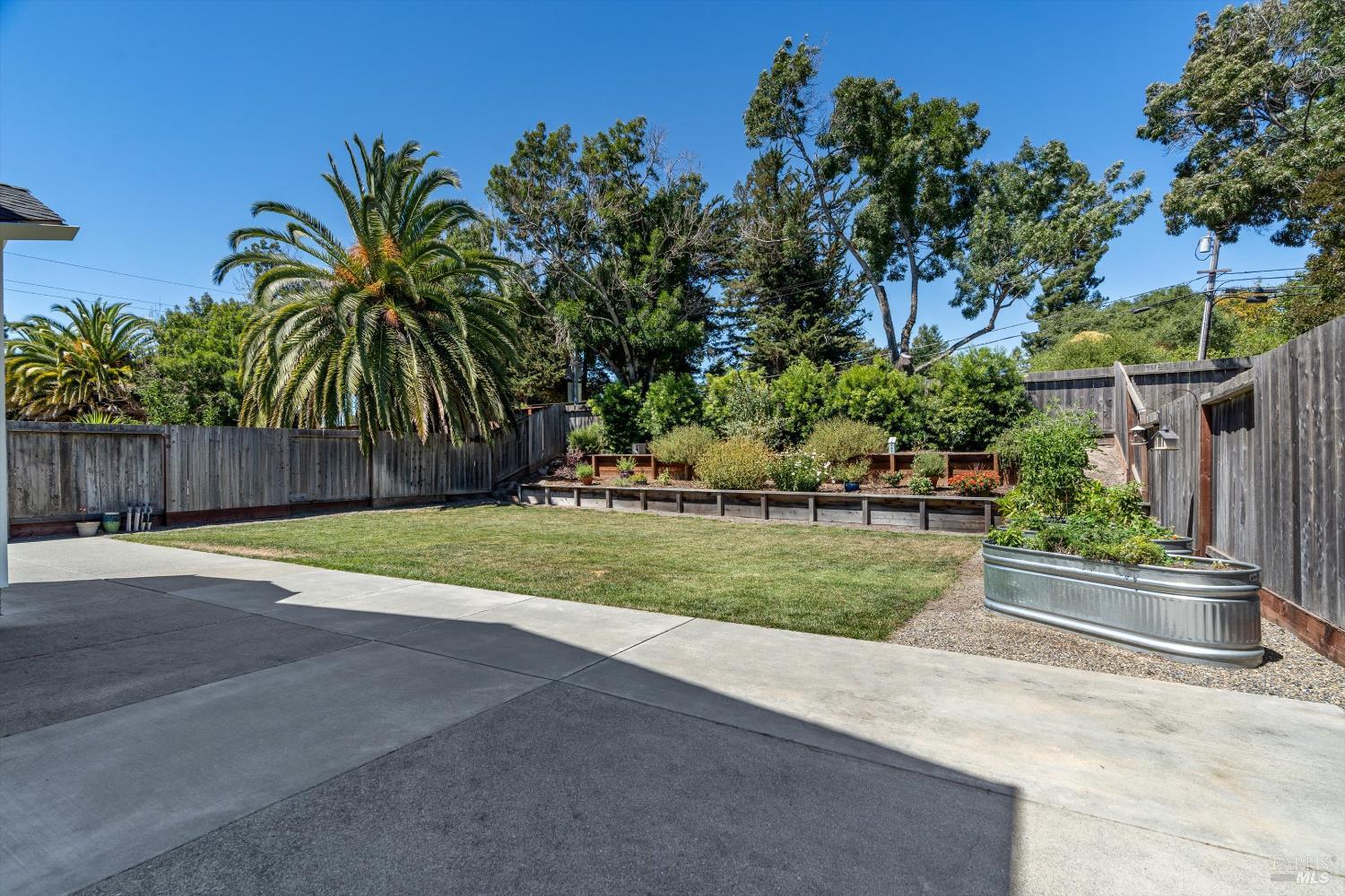 Detail Gallery Image 27 of 35 For 212 Mendelssohn Ct, Cotati,  CA 94931 - 3 Beds | 2/1 Baths