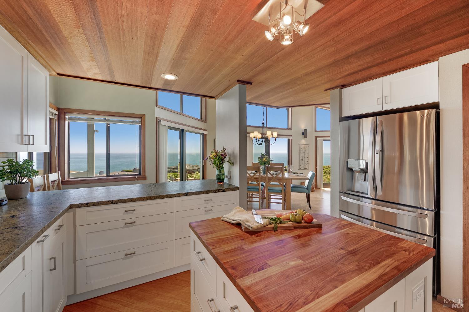 Detail Gallery Image 18 of 54 For 19906 Oyster Catcher Loop, Bodega Bay,  CA 94923 - 2 Beds | 2 Baths