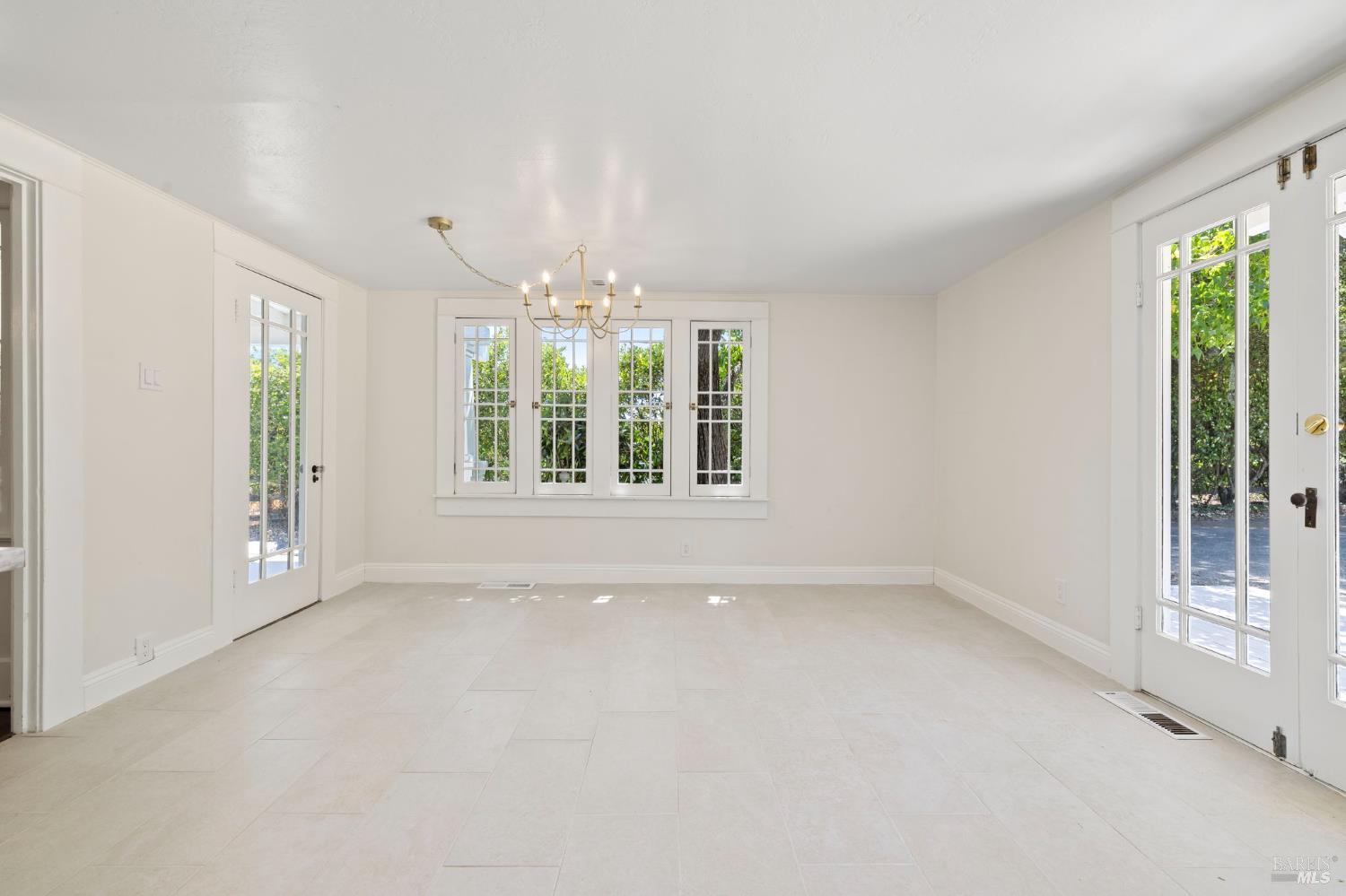 Detail Gallery Image 28 of 67 For 12900 S Highway 101 Hwy, Hopland,  CA 95449 - – Beds | – Baths