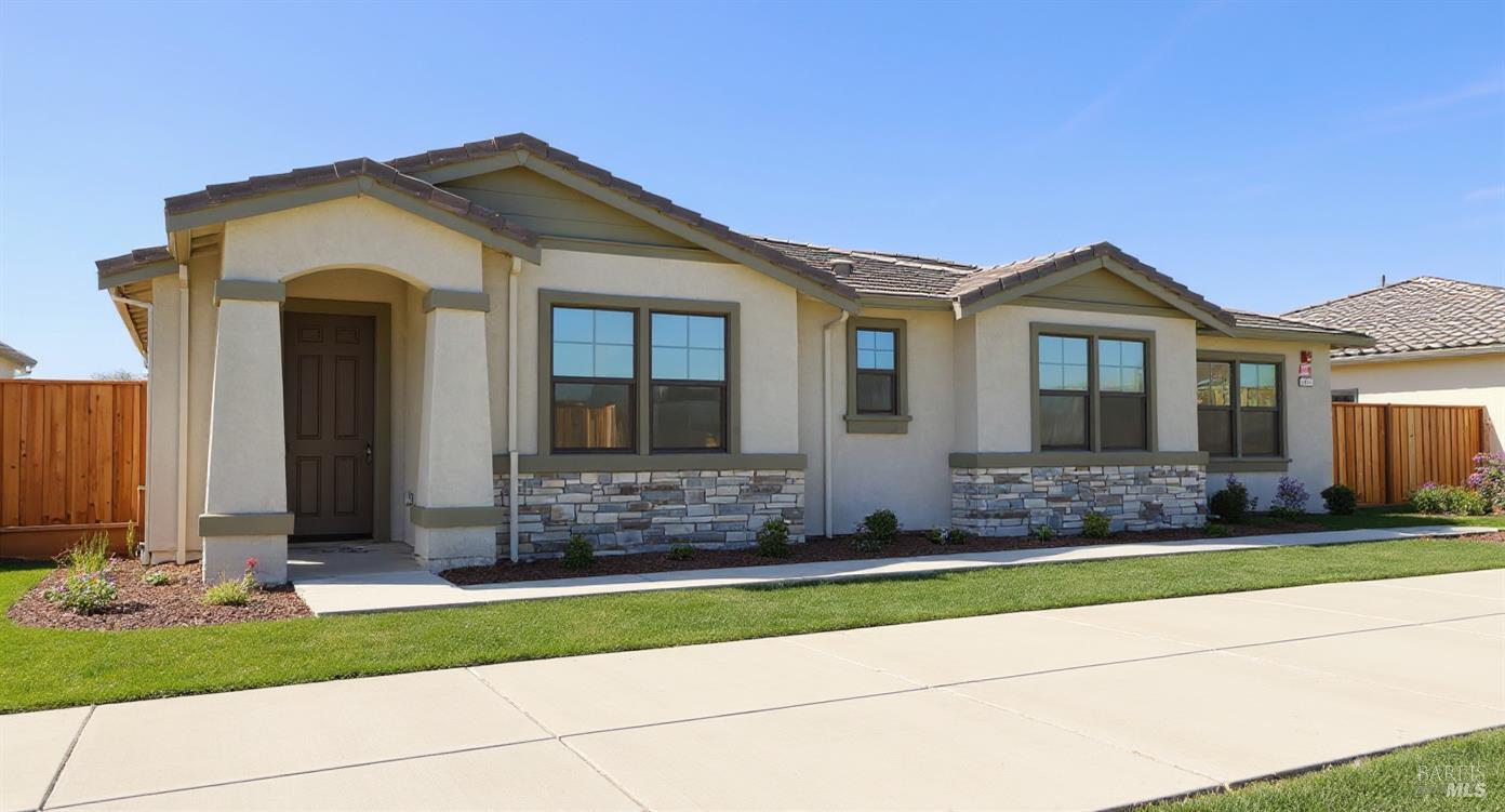 Detail Gallery Image 1 of 28 For 973 Carrol Lot 18 Way, Vacaville,  CA 95687 - 3 Beds | 2 Baths