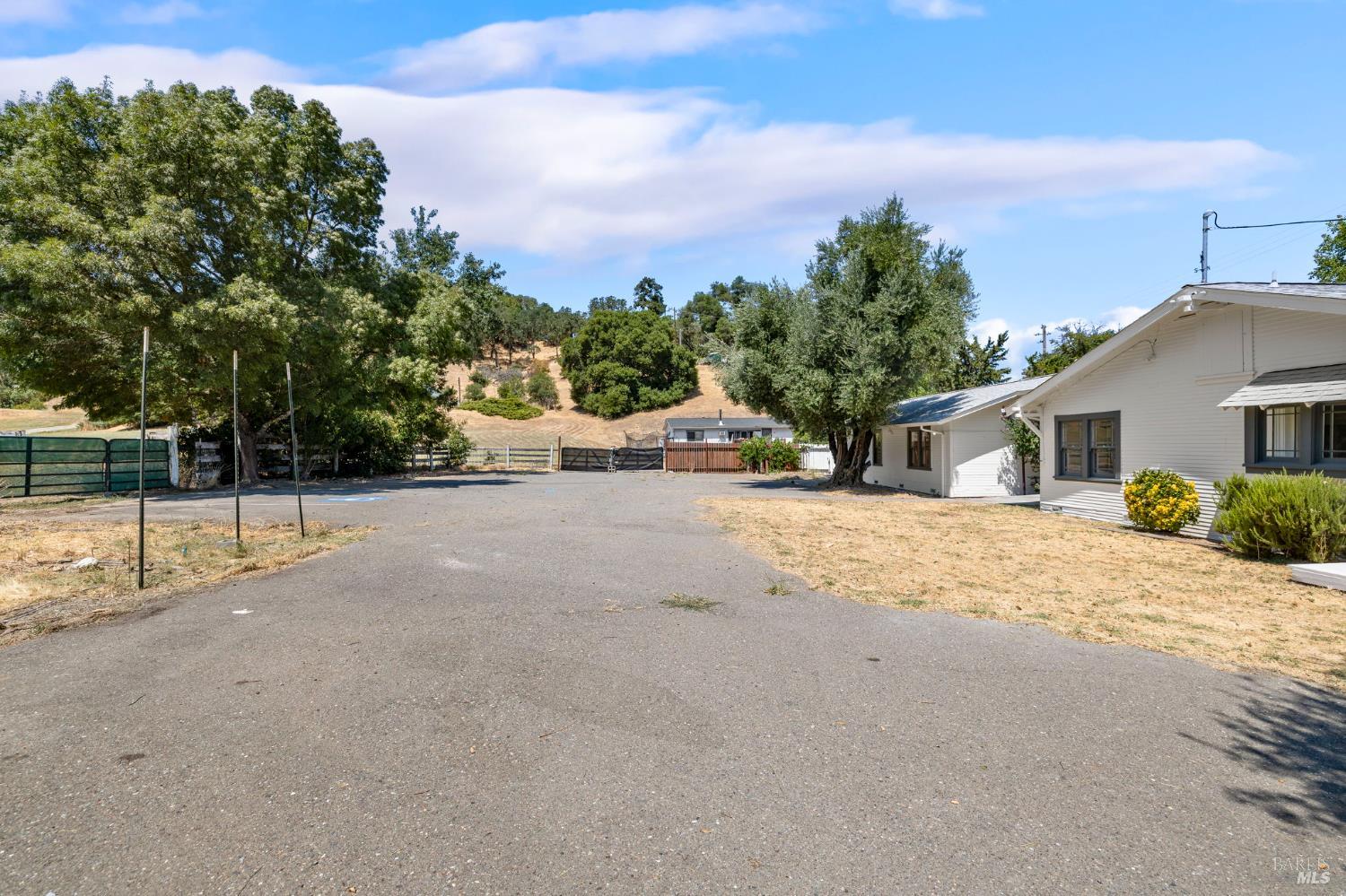 Detail Gallery Image 55 of 67 For 12900 S Highway 101 Hwy, Hopland,  CA 95449 - – Beds | – Baths