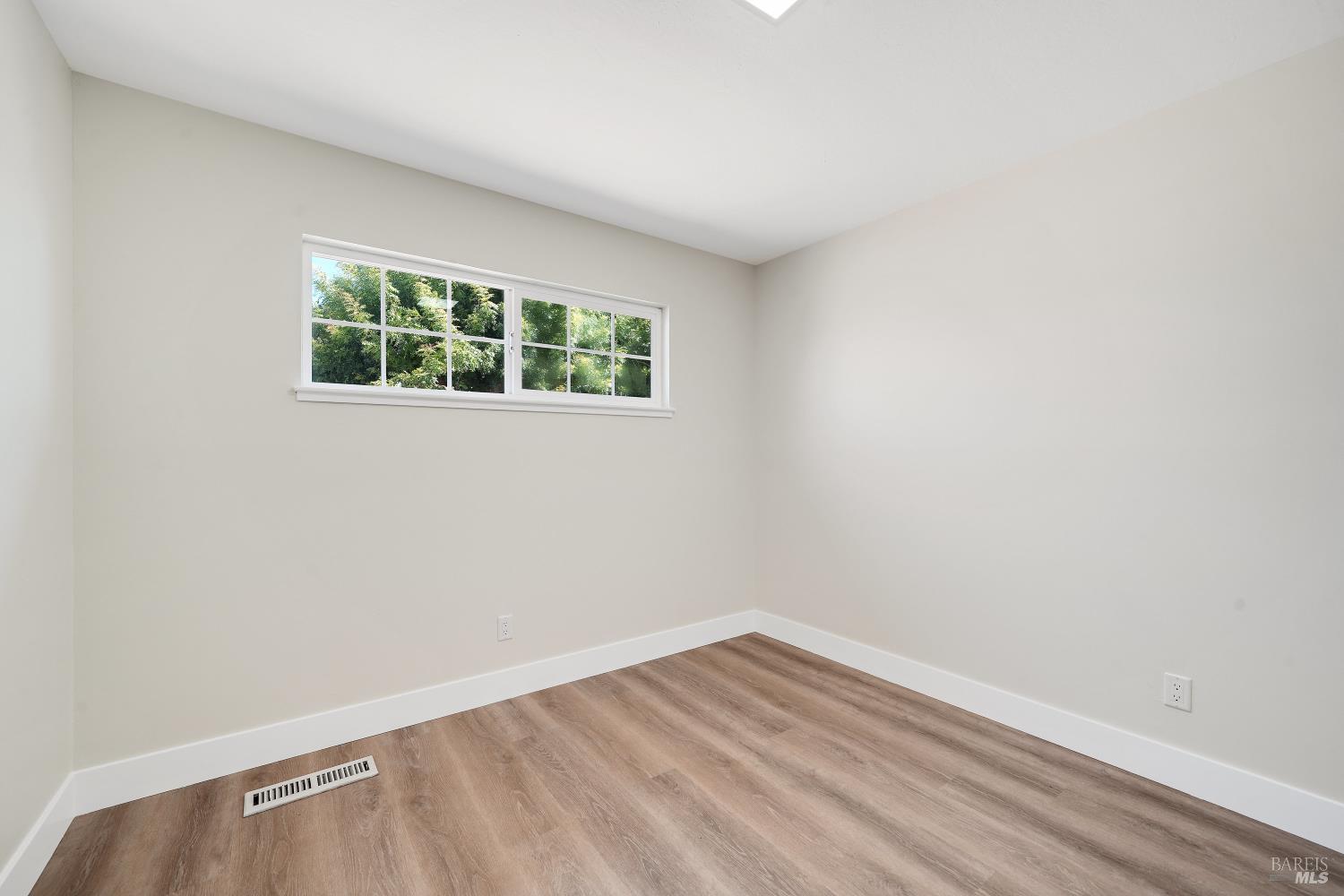Detail Gallery Image 24 of 42 For 621 W D St, Dixon,  CA 95620 - 3 Beds | 2 Baths
