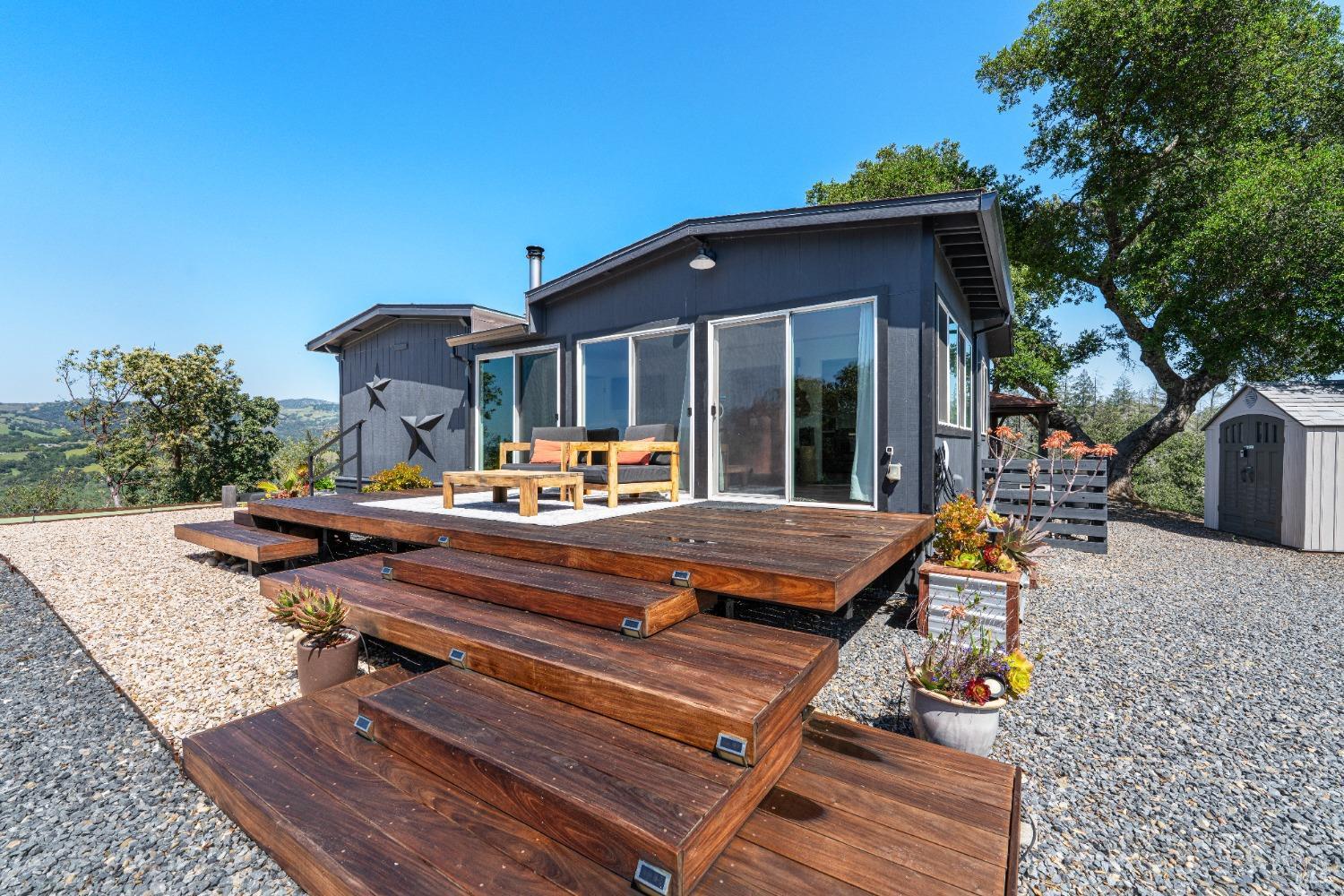 Detail Gallery Image 10 of 58 For 22855 Chianti Rd, Geyserville,  CA 95441 - 5 Beds | 3/1 Baths
