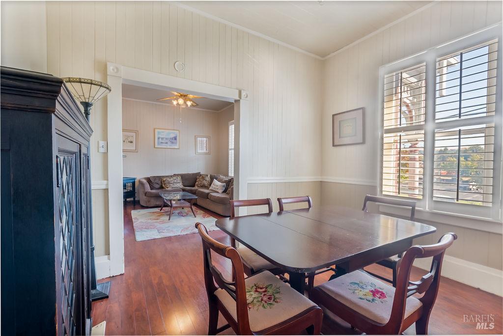 Detail Gallery Image 9 of 42 For 141 E F St, Benicia,  CA 94510 - 2 Beds | 3 Baths