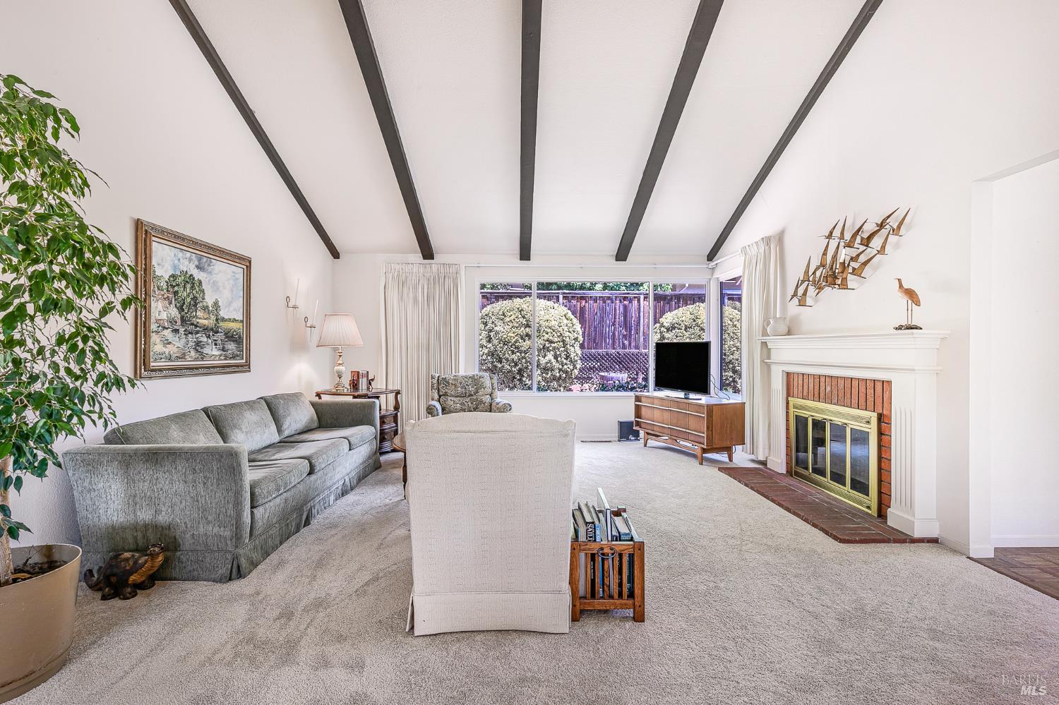 Detail Gallery Image 6 of 43 For 6941 Oak Leaf Dr, Santa Rosa,  CA 95409 - 2 Beds | 2 Baths