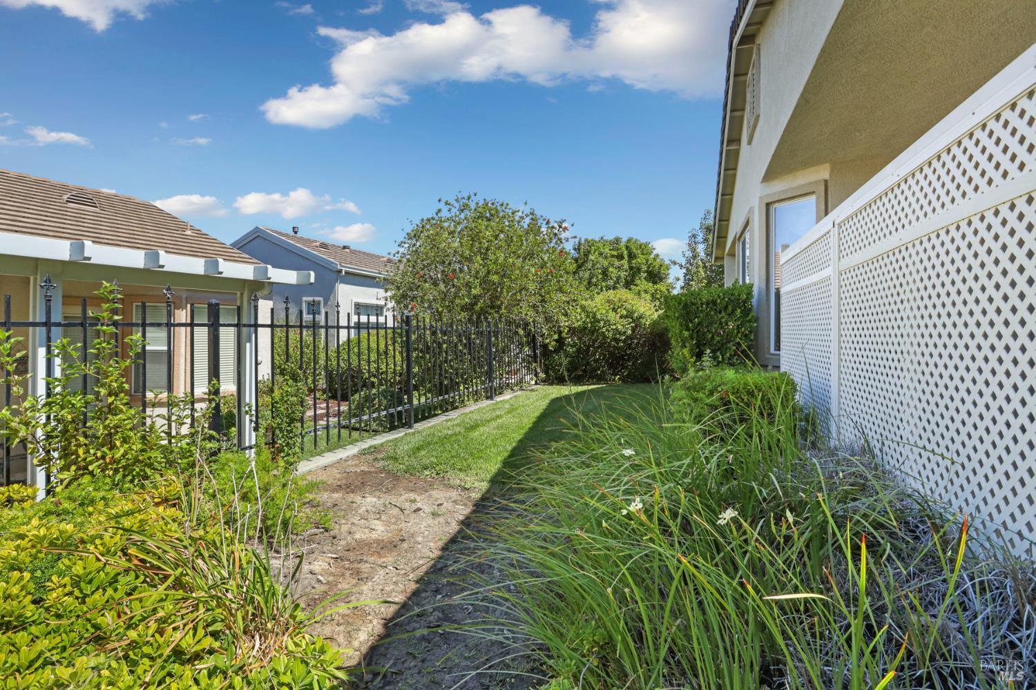 Detail Gallery Image 34 of 47 For 409 Laurel Pl, Rio Vista,  CA 94571 - 2 Beds | 2 Baths