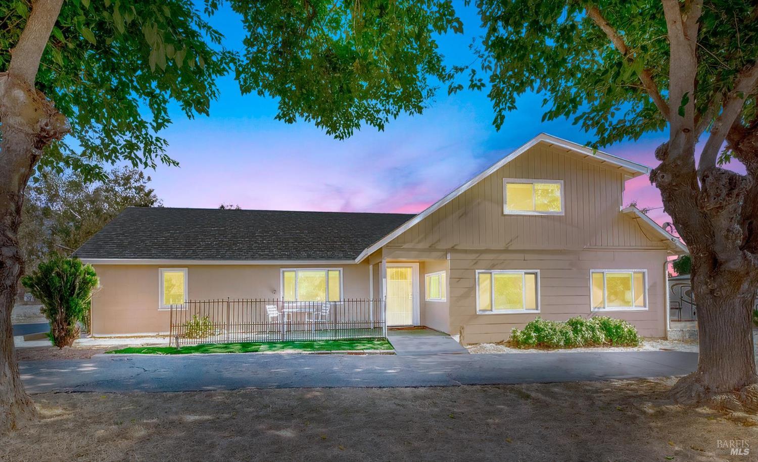 Detail Gallery Image 1 of 33 For 4851 Udell Rd, Vacaville,  CA 95688 - 4 Beds | 3 Baths